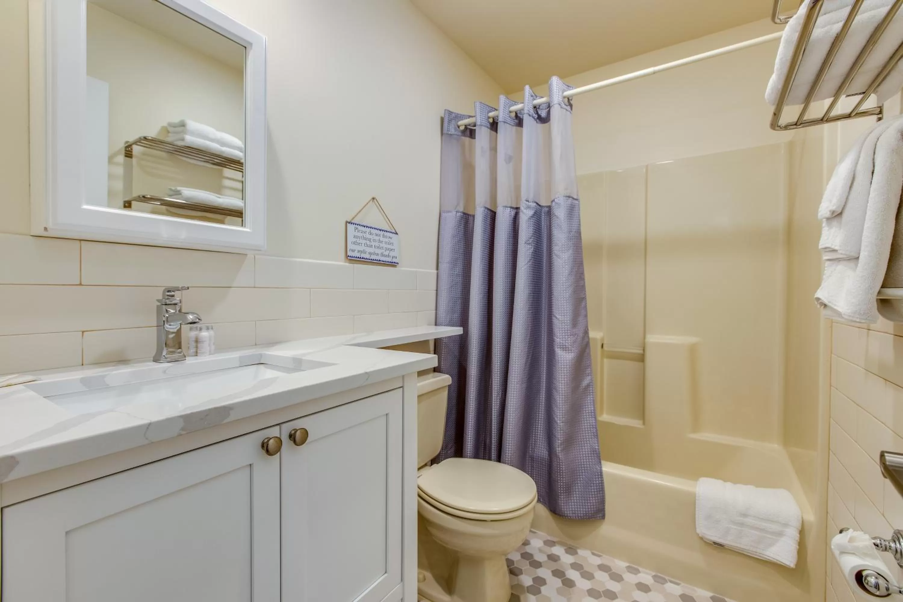 Bathroom in Colonial Shores Resort