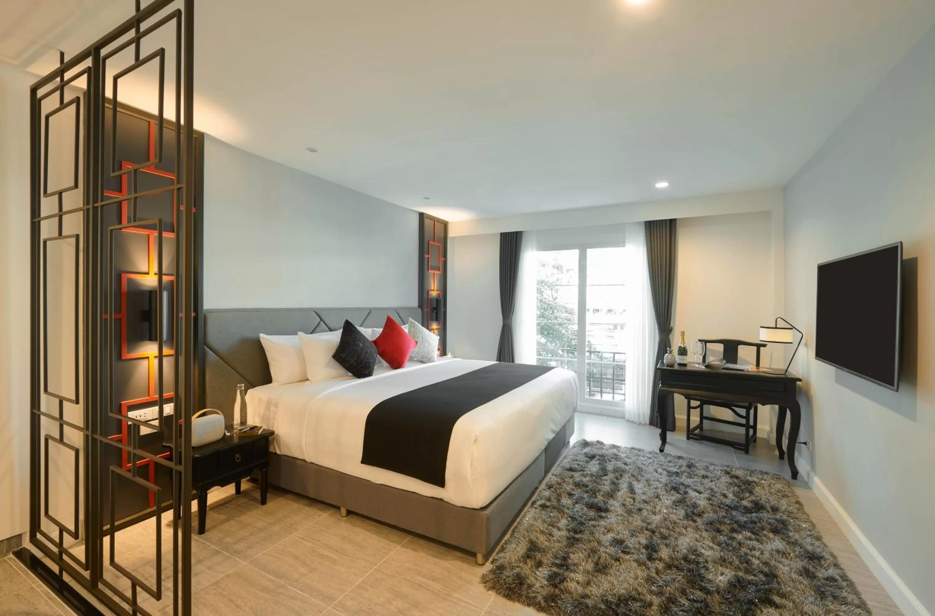 Photo of the whole room, Bed in Villa De Pranakorn