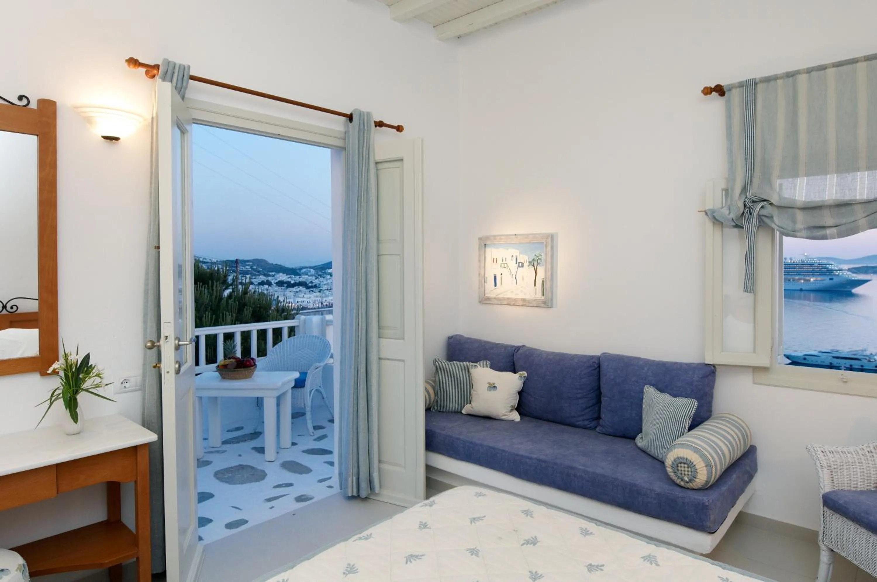 Seating area in Mykonos View Hotel