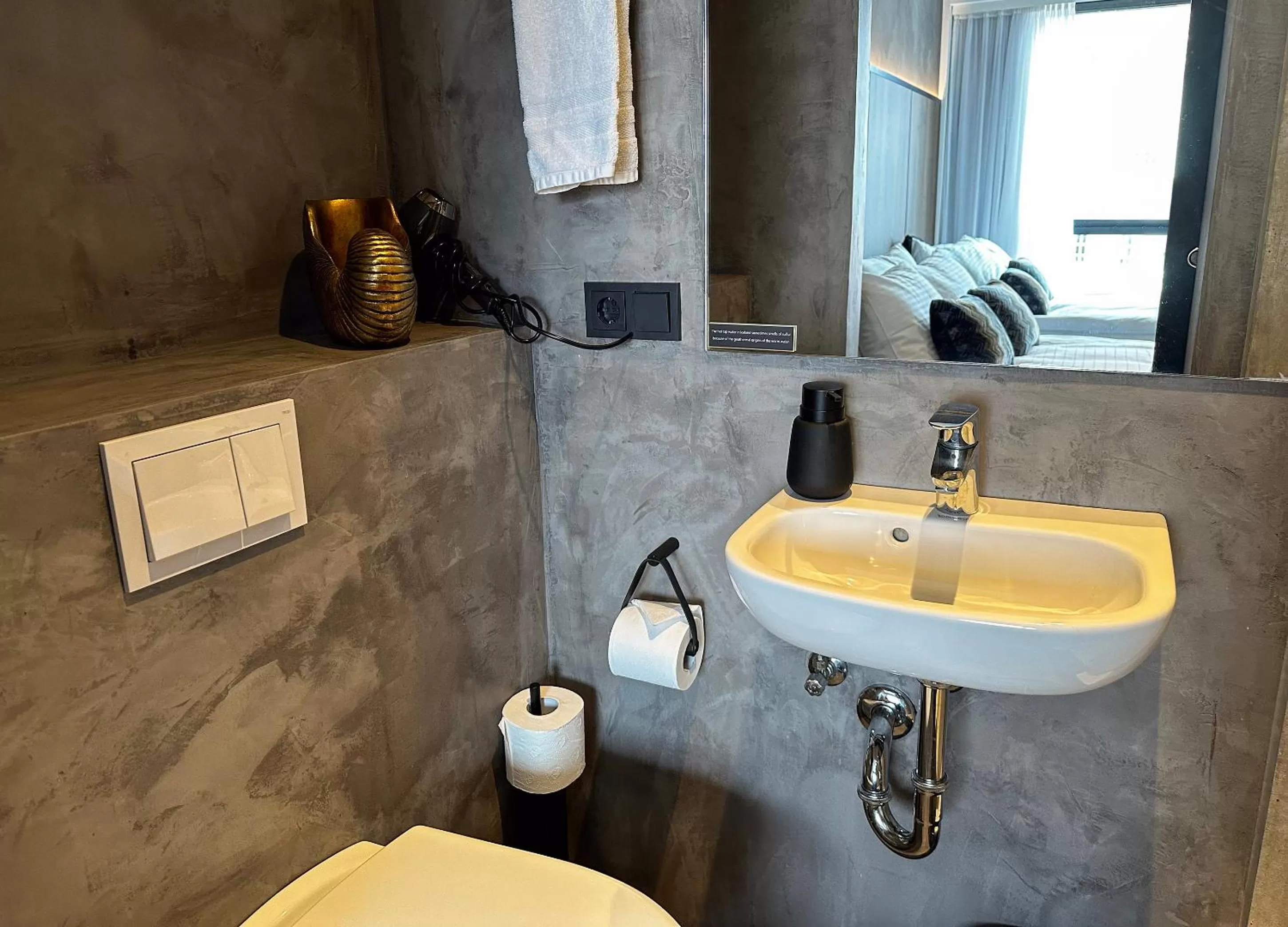 Bathroom in B14 Apartments & Rooms