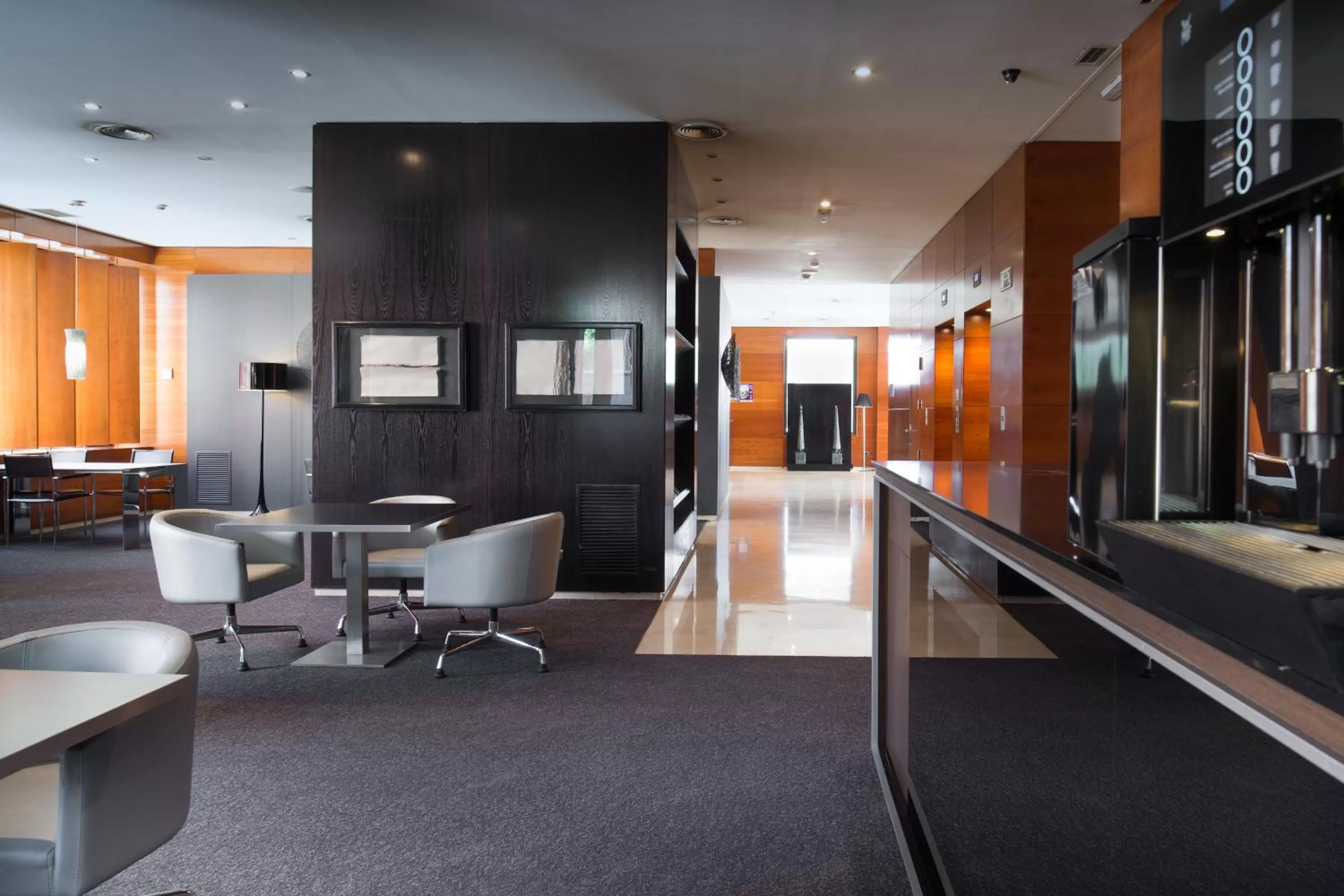 Lounge or bar in Exe Cuenca