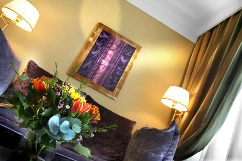 Living room in Hôtel Princesse Flore