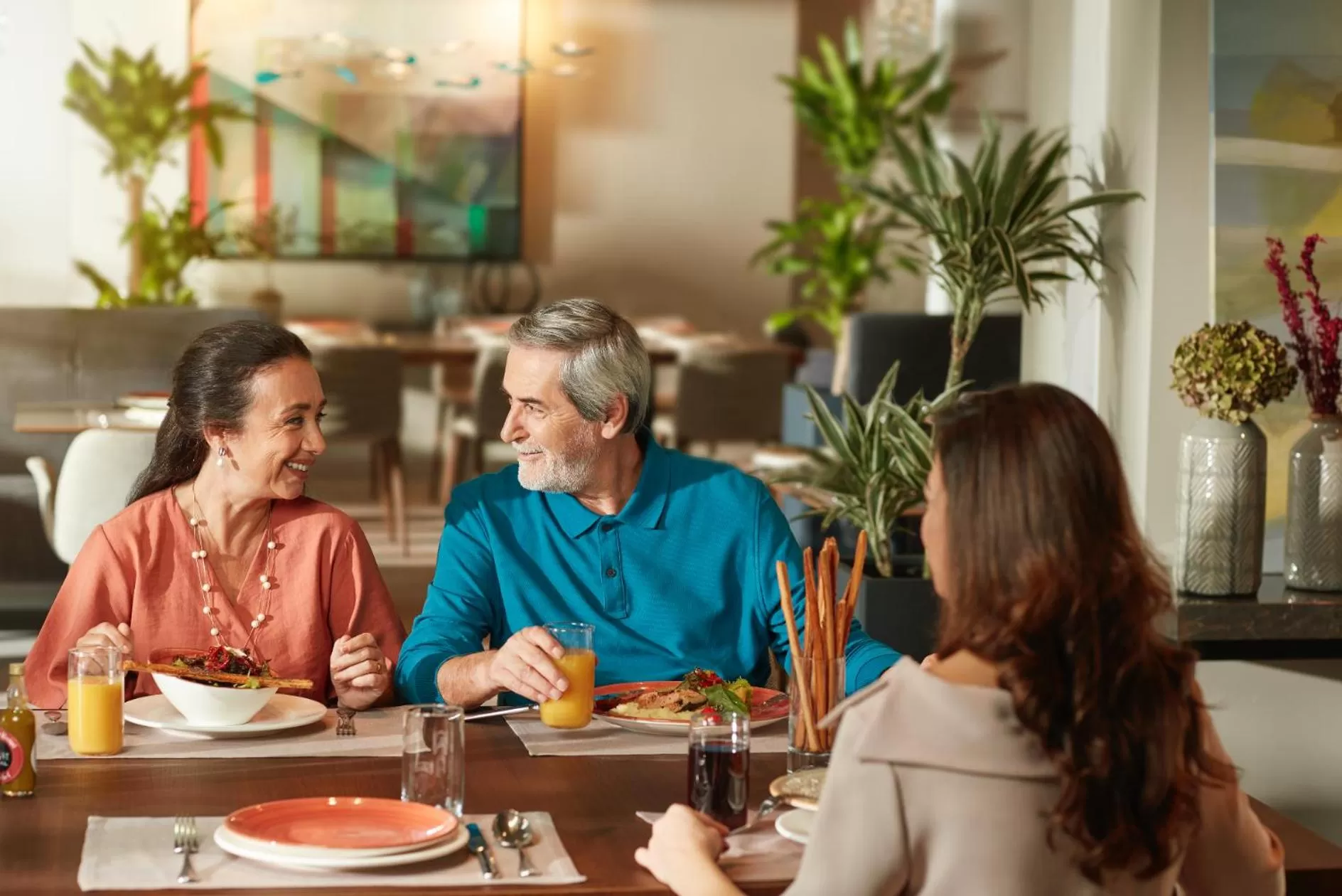 Restaurant/places to eat in Antwell Suites