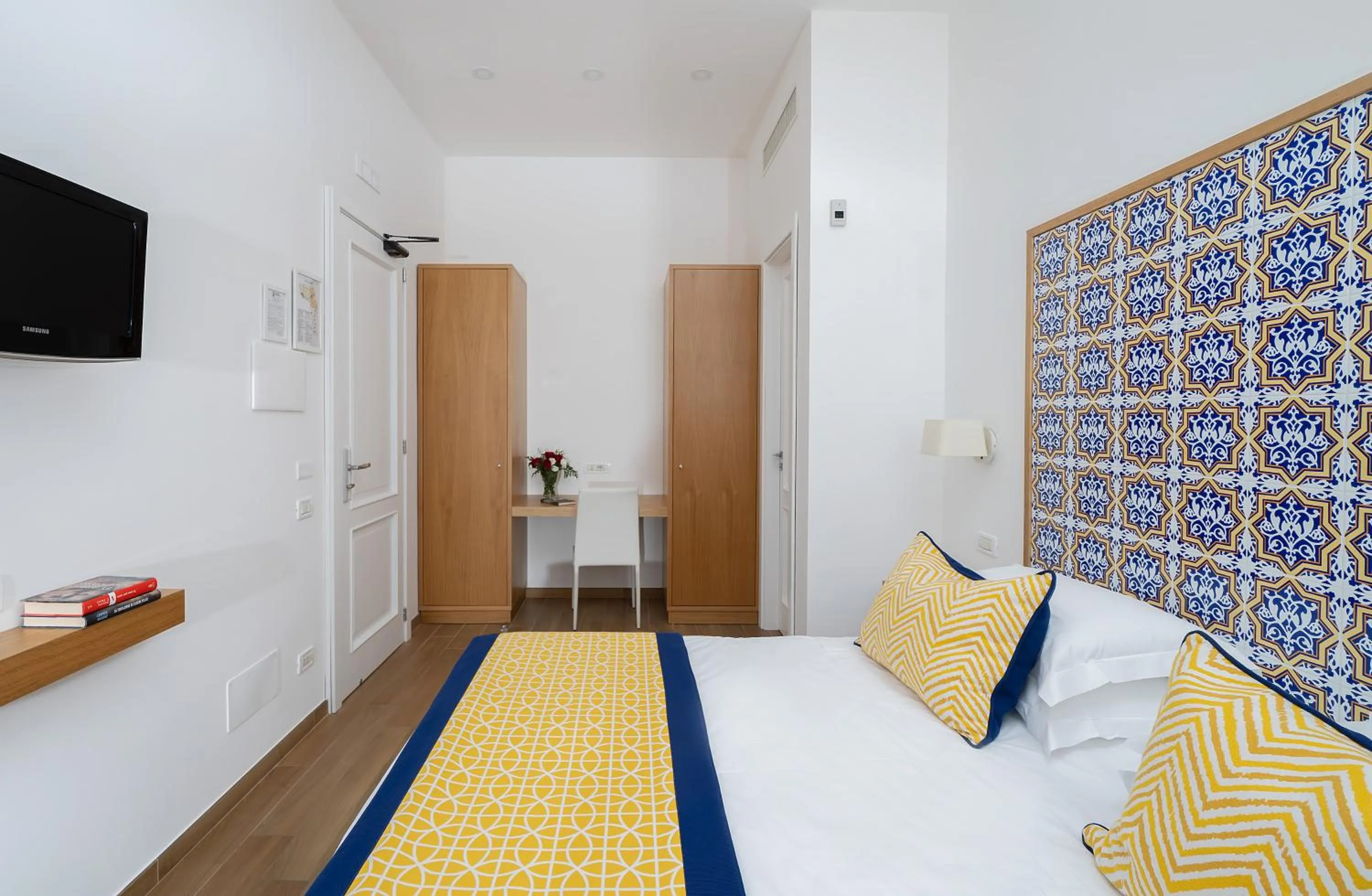 Bedroom, Bed in Hotel Miramare