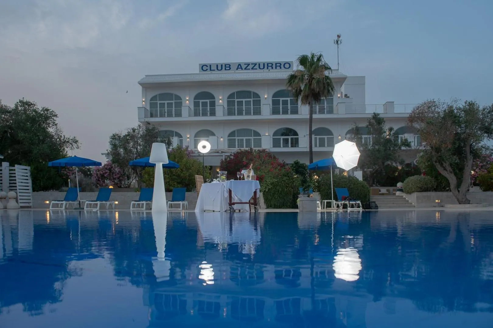 Swimming pool in Club Azzurro Hotel & Resort