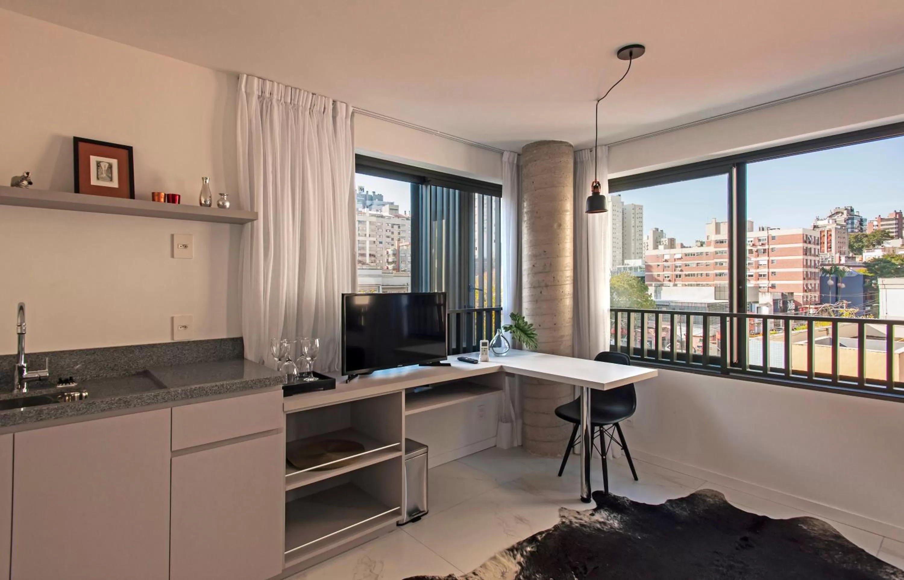 Coffee/tea facilities, TV/Entertainment Center in Cityhome GO 24 Porto Alegre