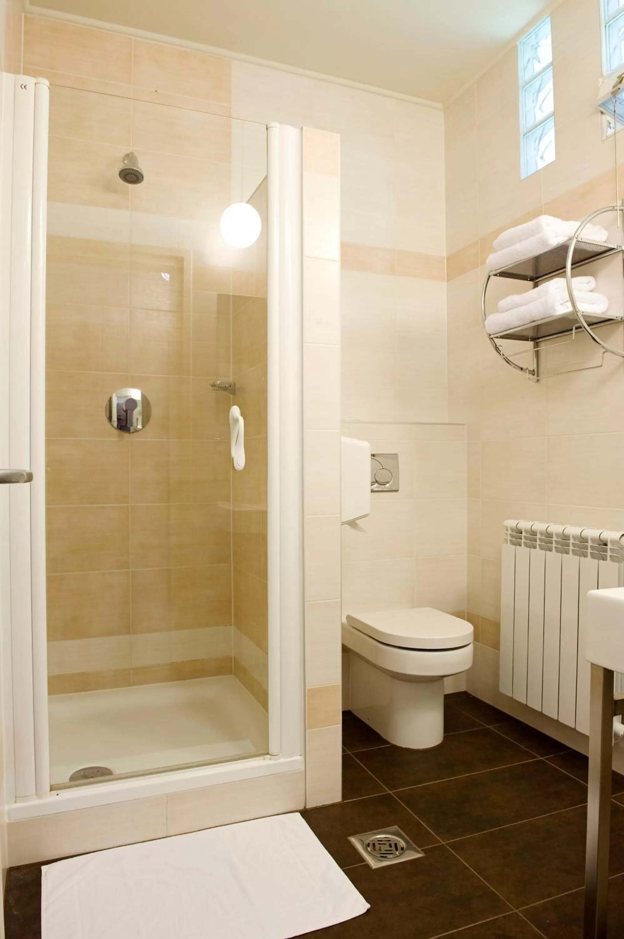 Bathroom in Varga Tanya Hotel