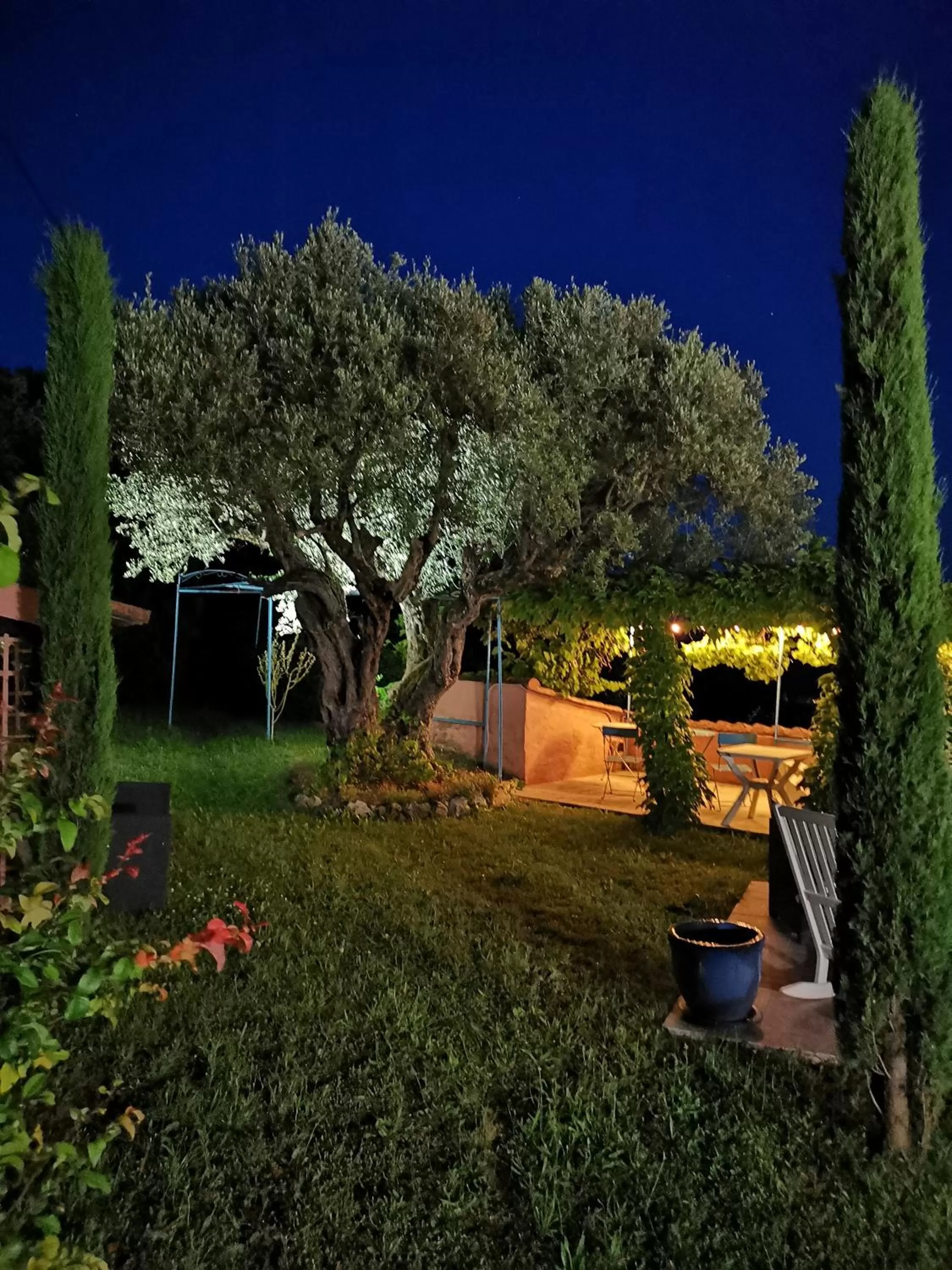 Property building in Le nid des arts