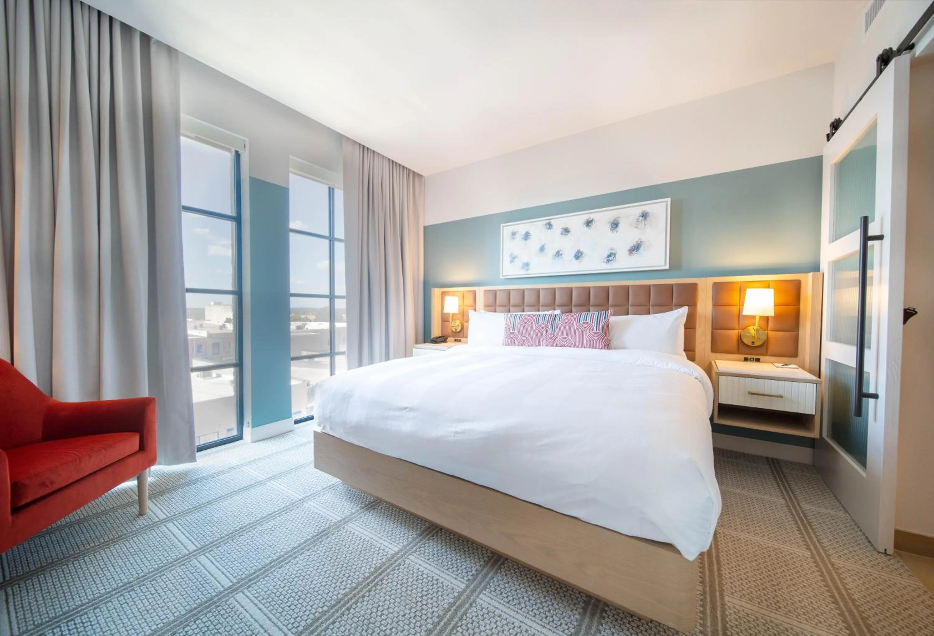 Bedroom, Bed in The Alamite, Tuscaloosa, a Tribute Portfolio Hotel