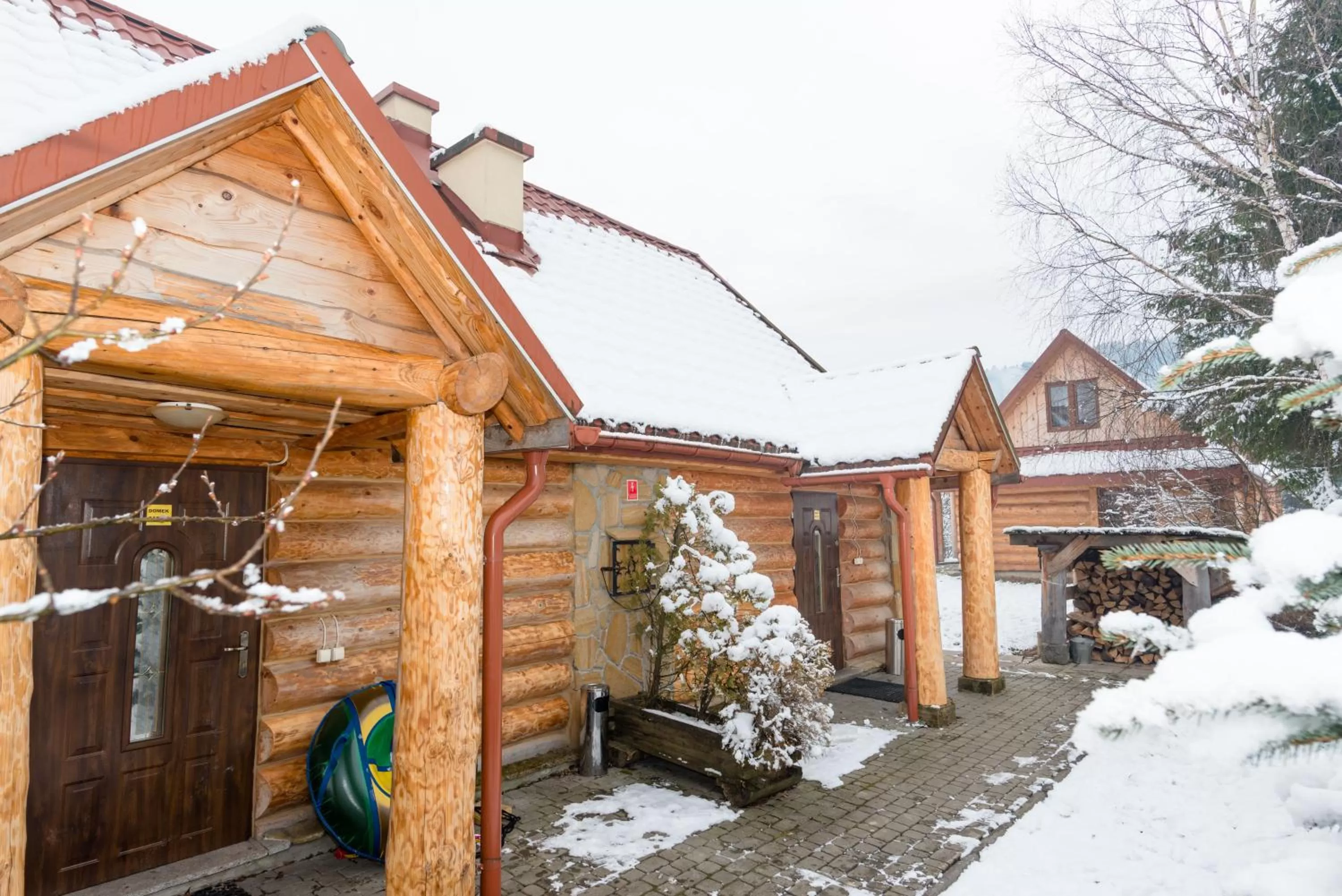 Facade/entrance in Gościniec Pięciu Stawów
