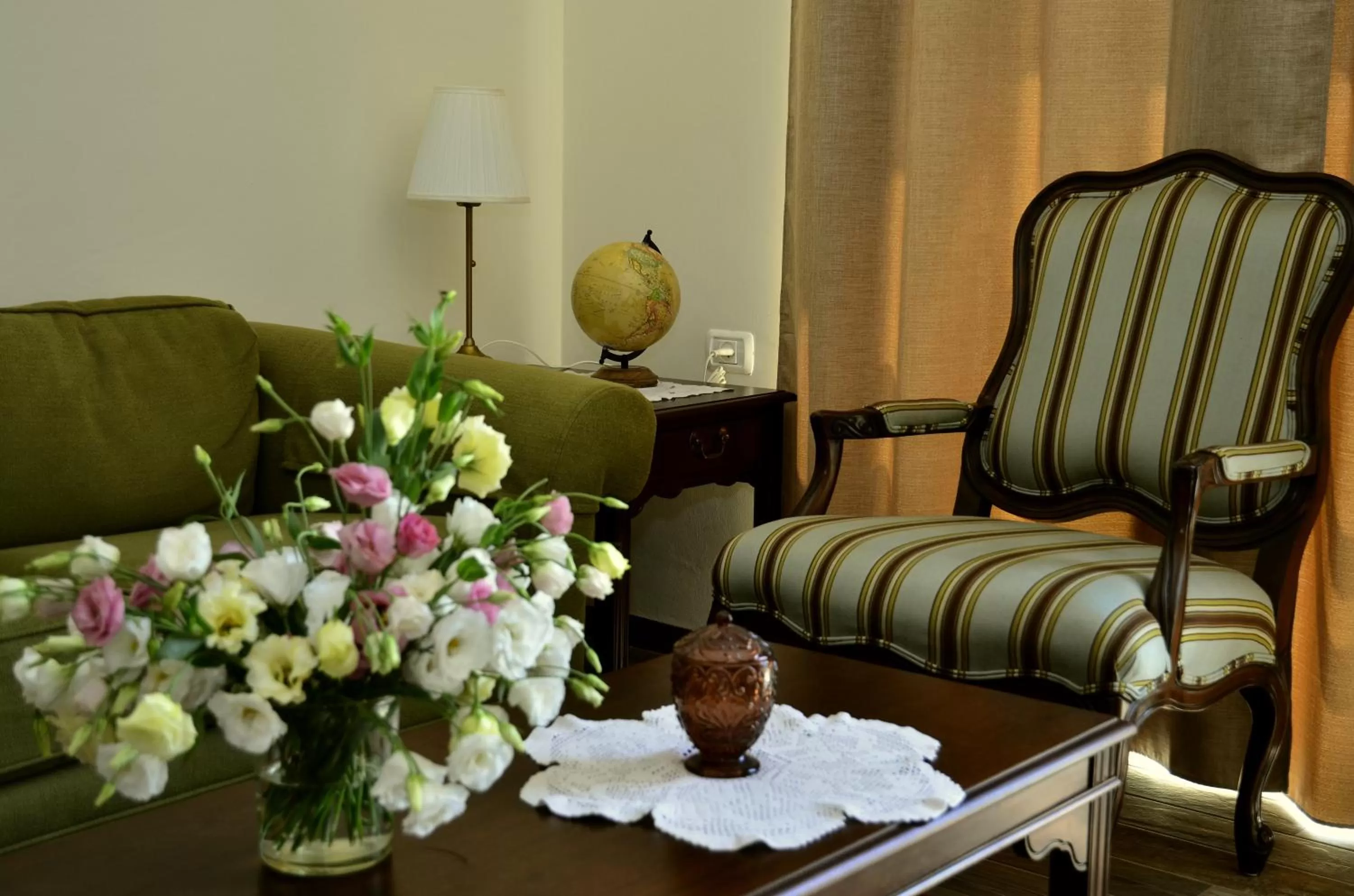 Seating area in HaBaronit