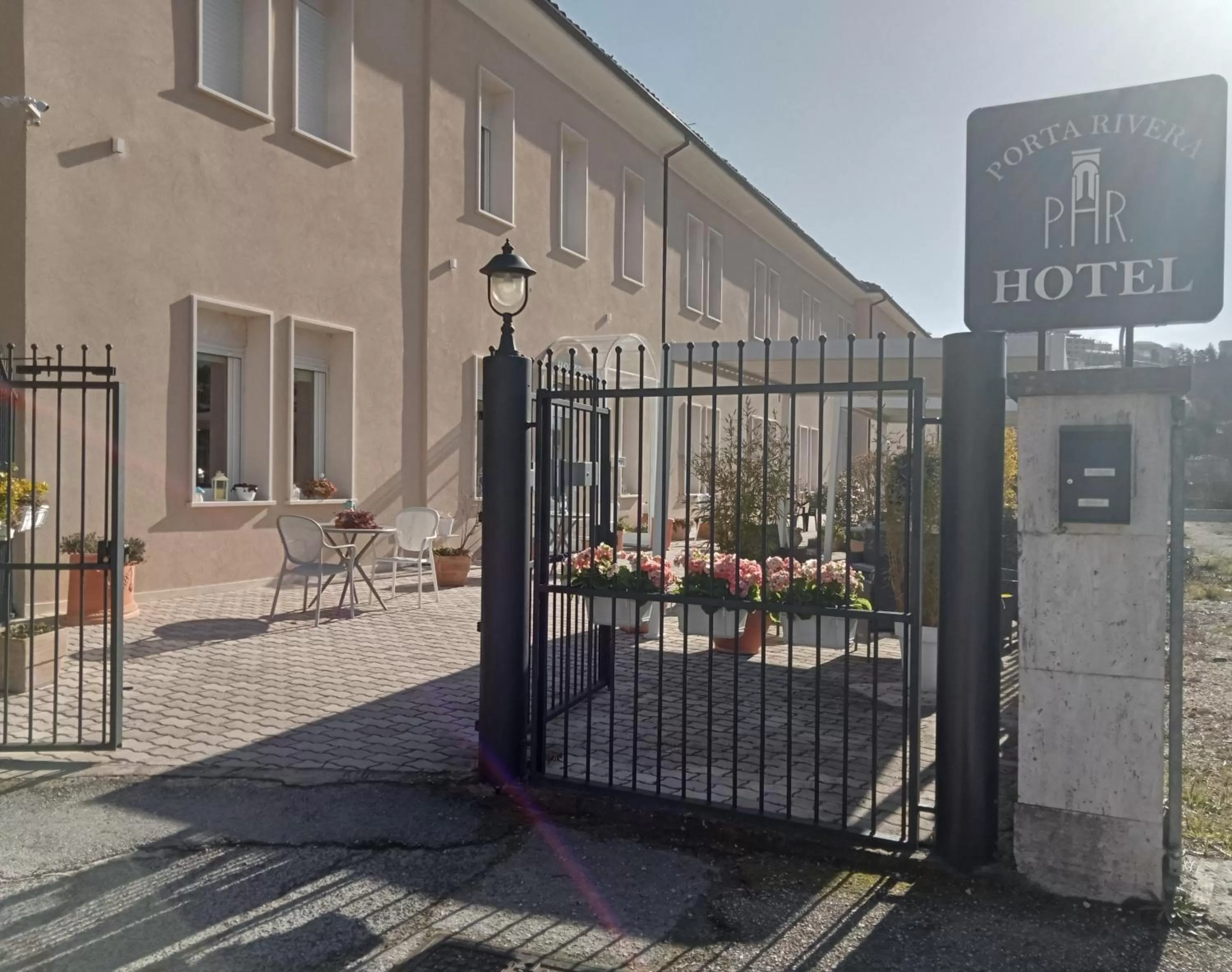 Patio in Hotel Porta Rivera
