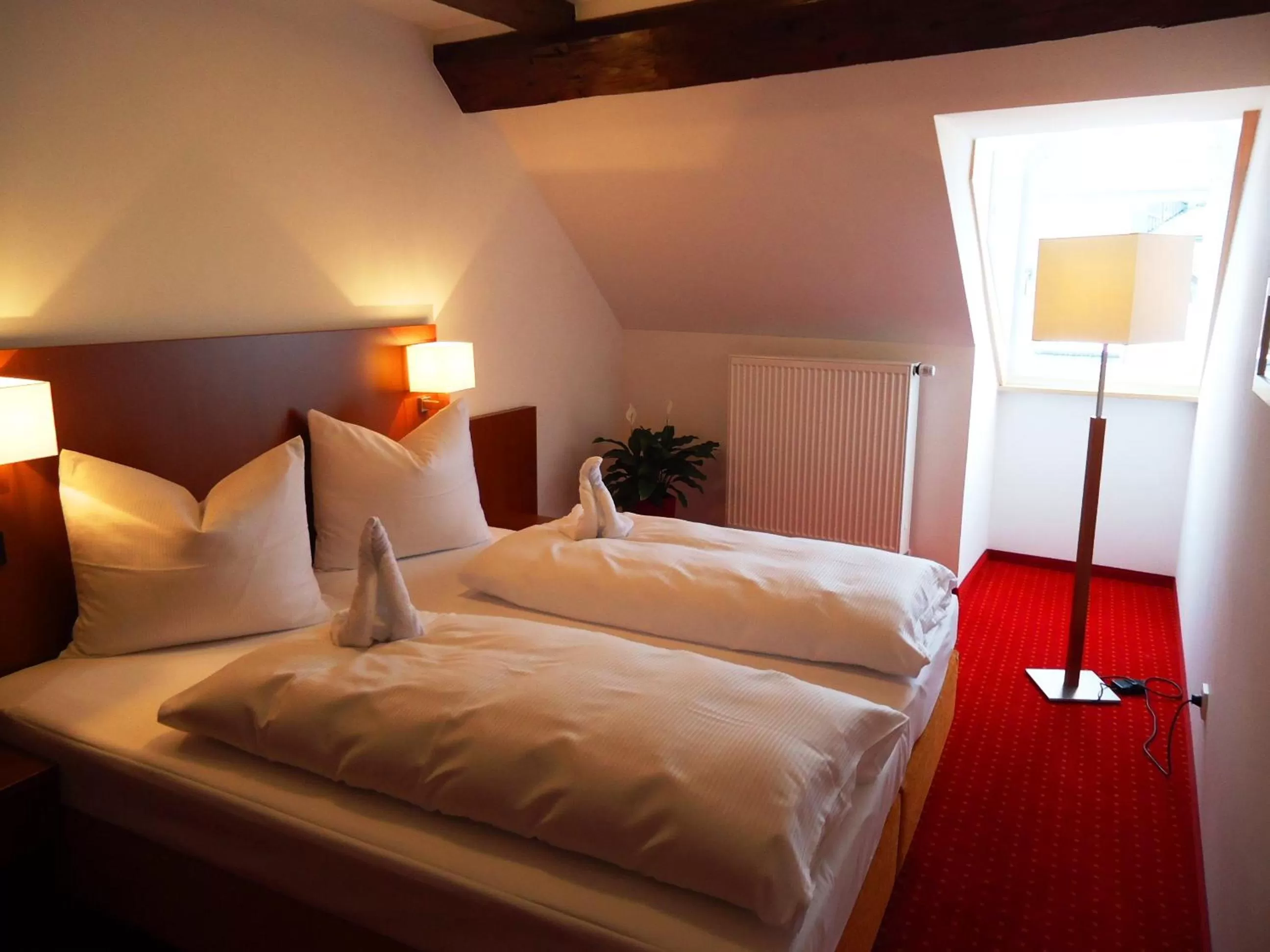 Photo of the whole room, Bed in Hotel Gasthof Posthalter