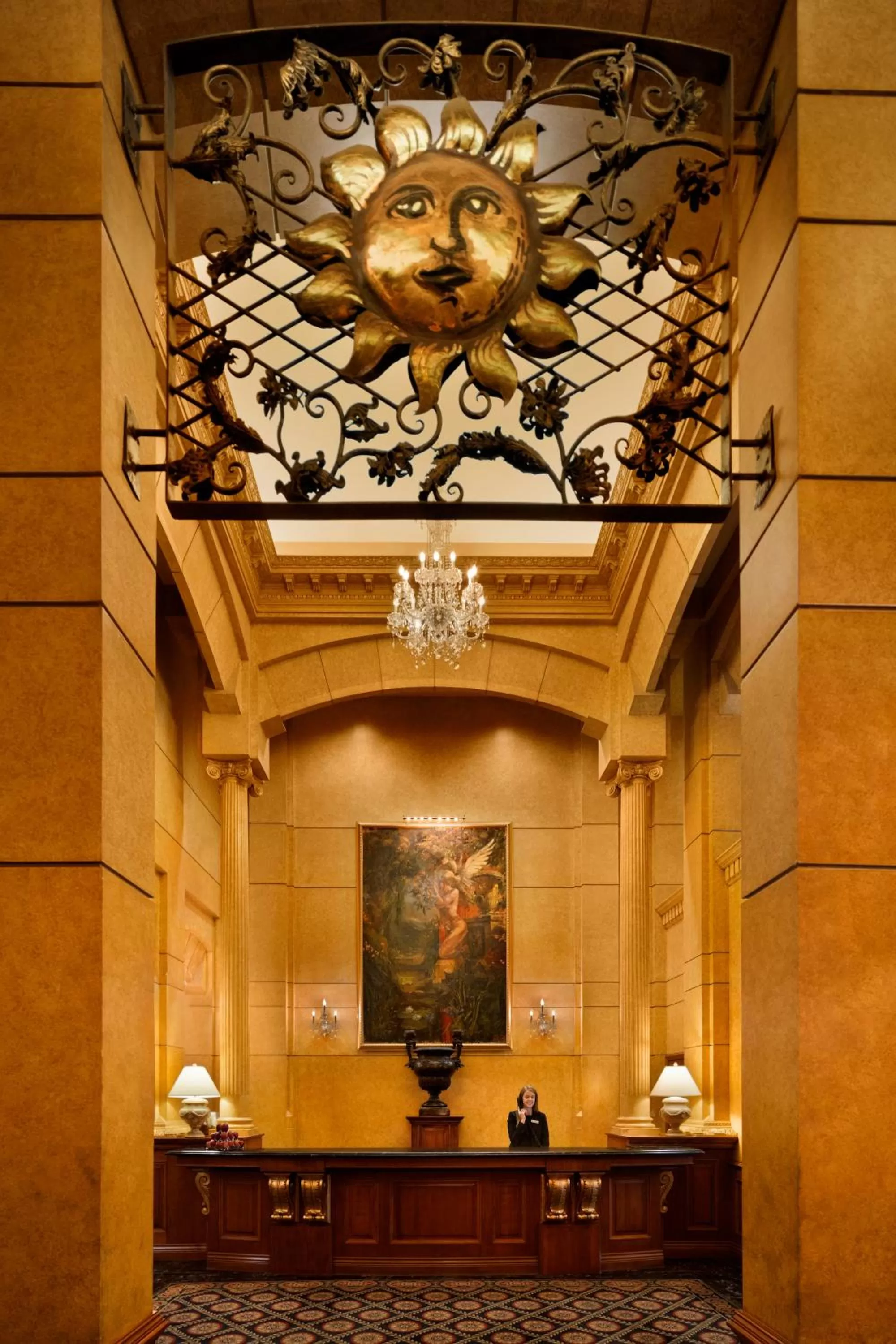 Lobby or reception in Hotel Le Soleil by Executive Hotels