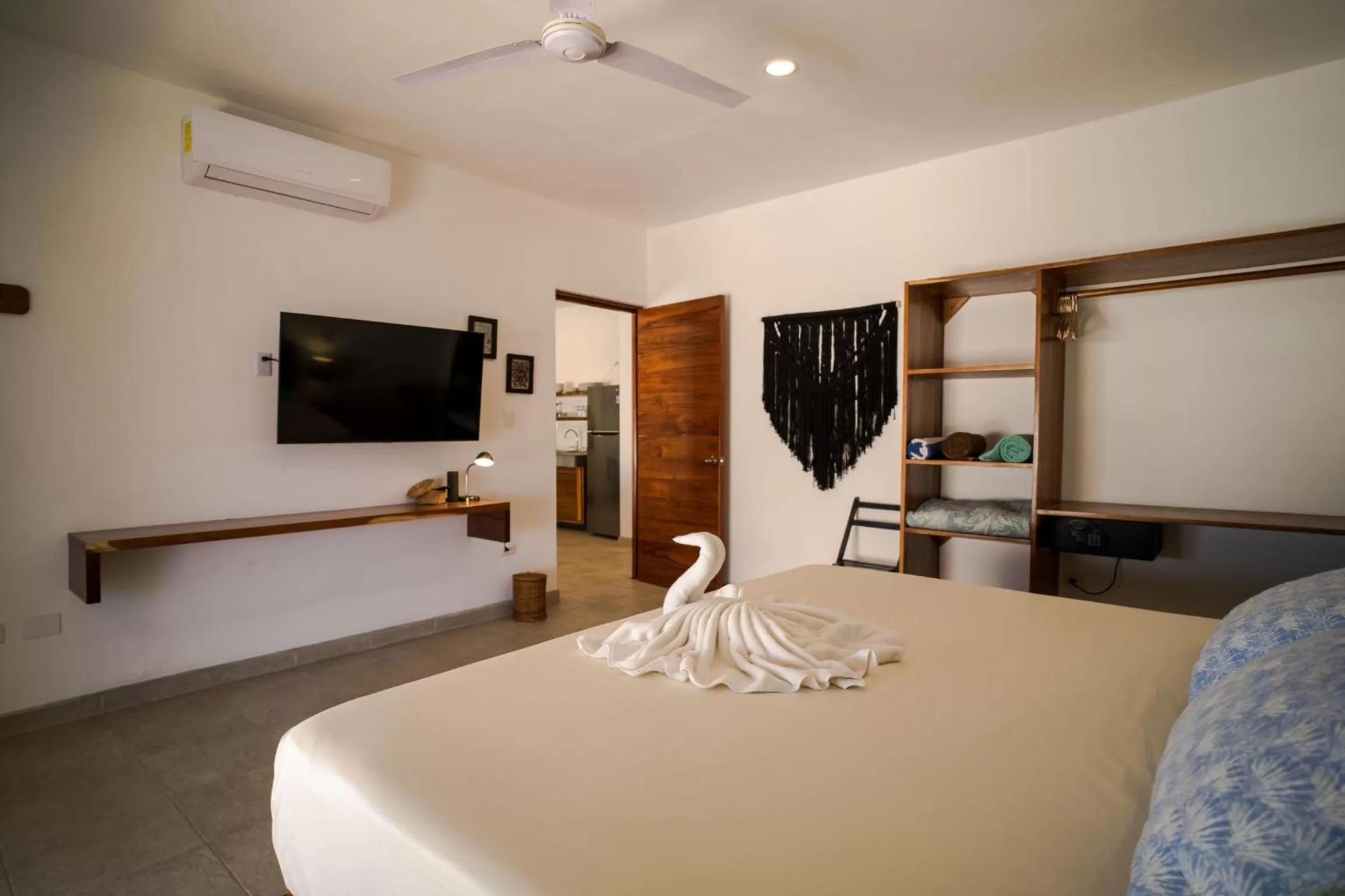 TV and multimedia in Caliza Tulum Hotel