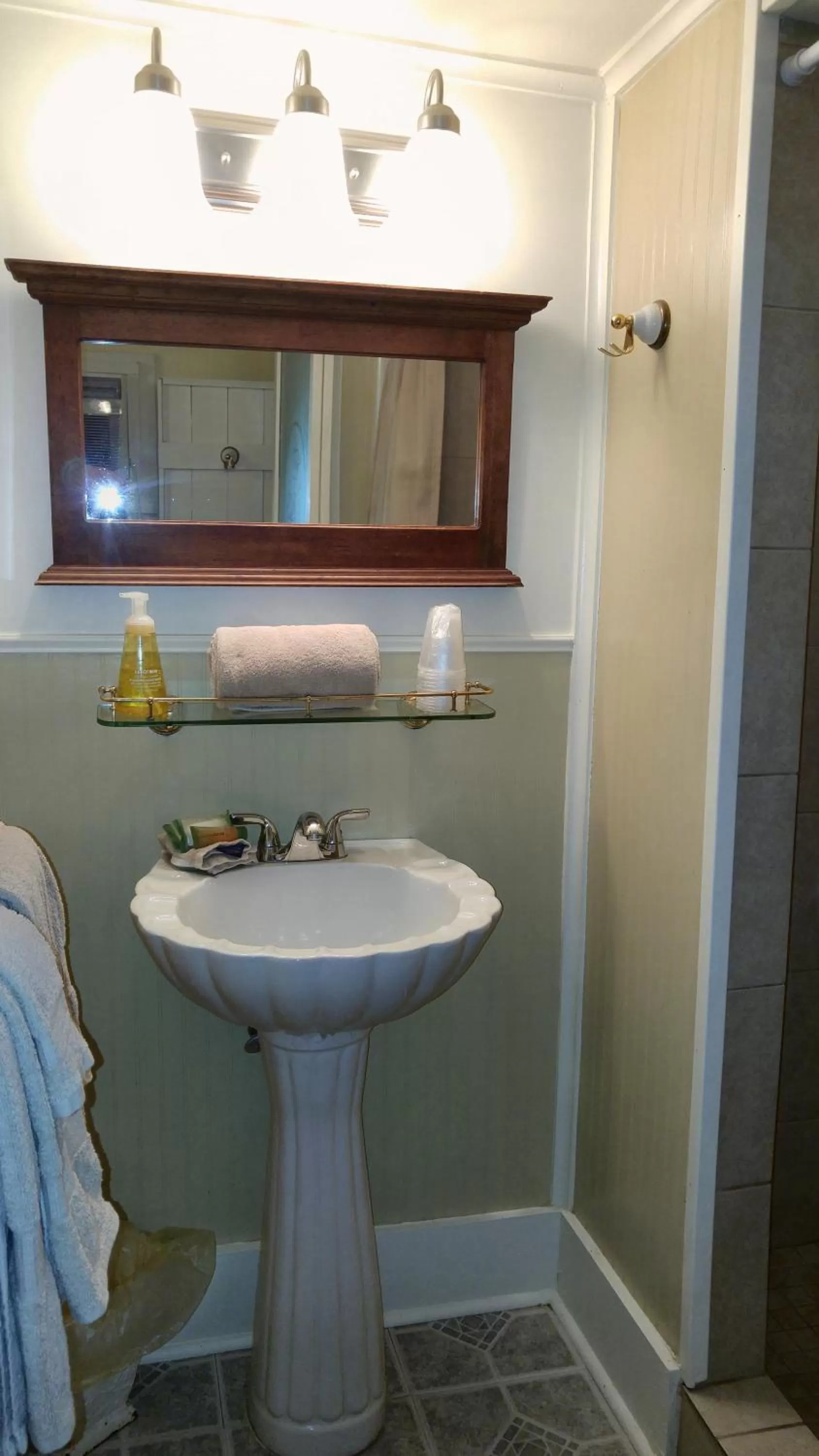 Bathroom in Hidden Springs Bed and Breakfast