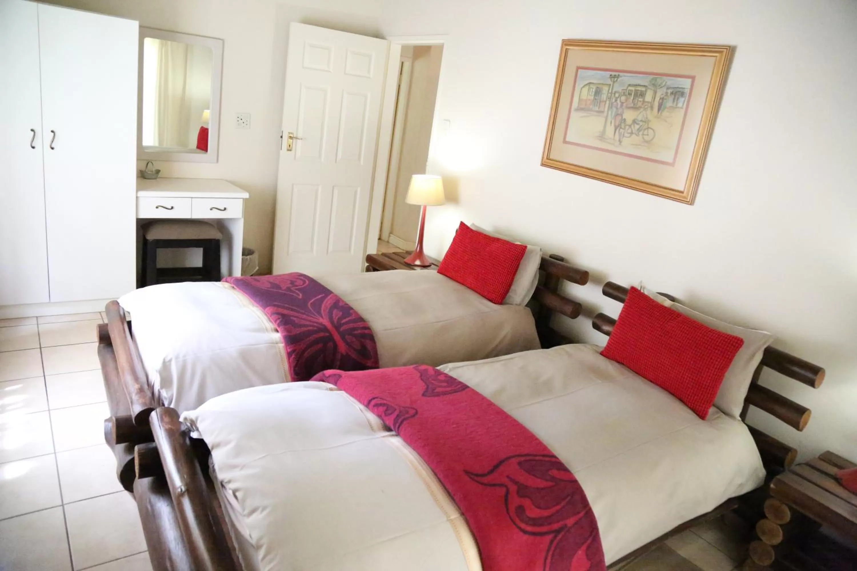 Bed in The Highveld Cape Inn