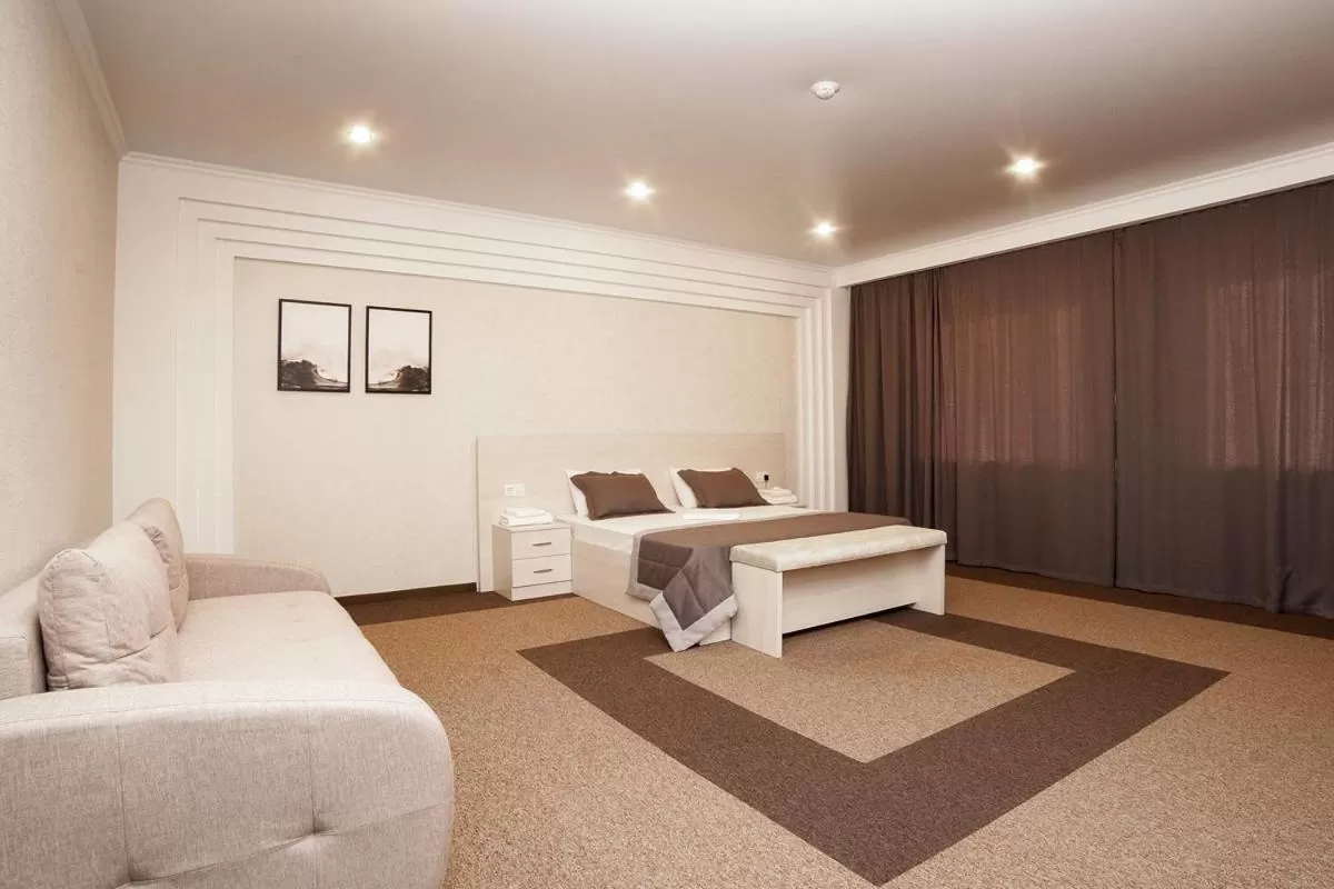 Photo of the whole room in Meridian