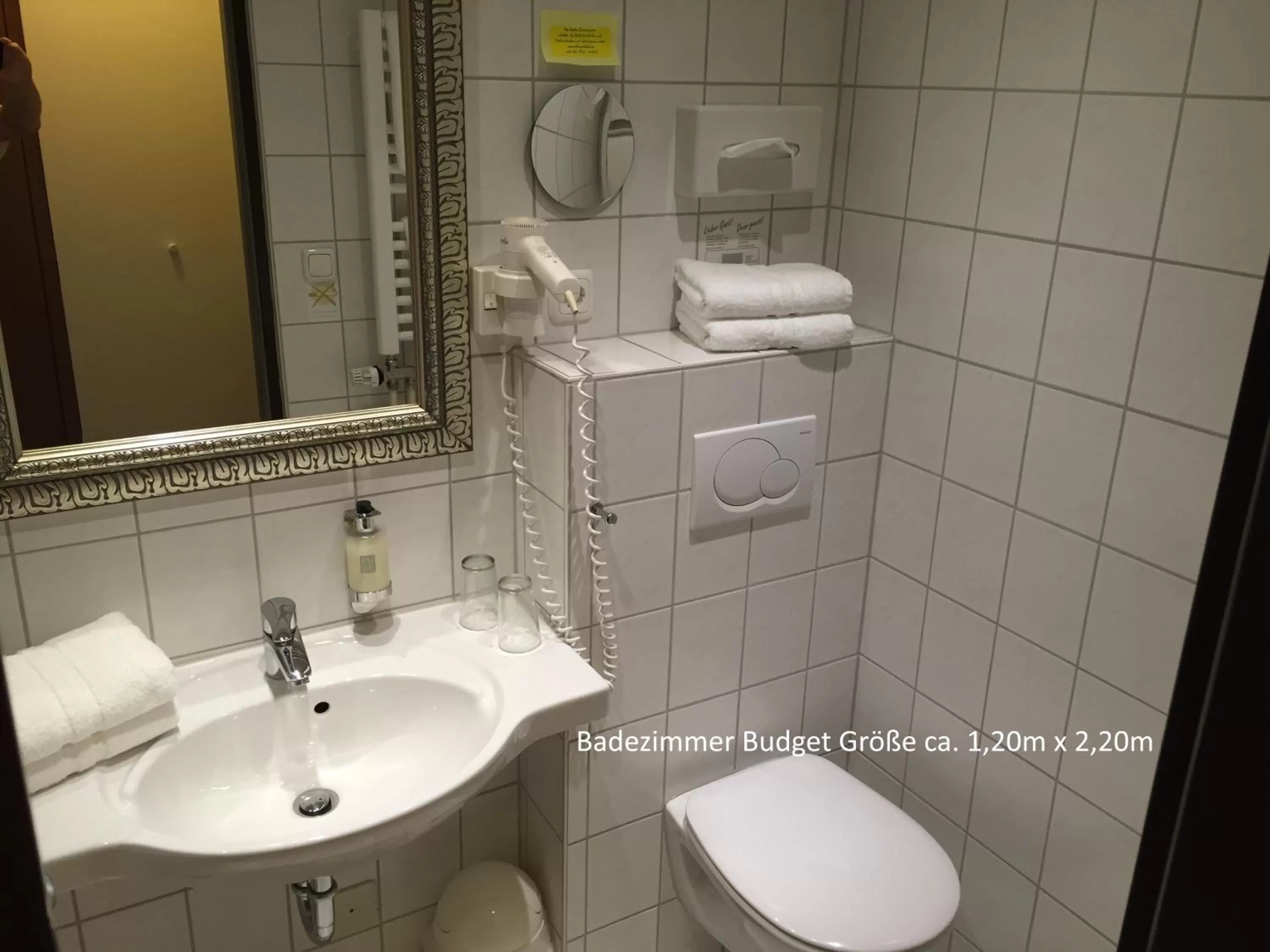 Toilet in Klassik Hotel am Tor