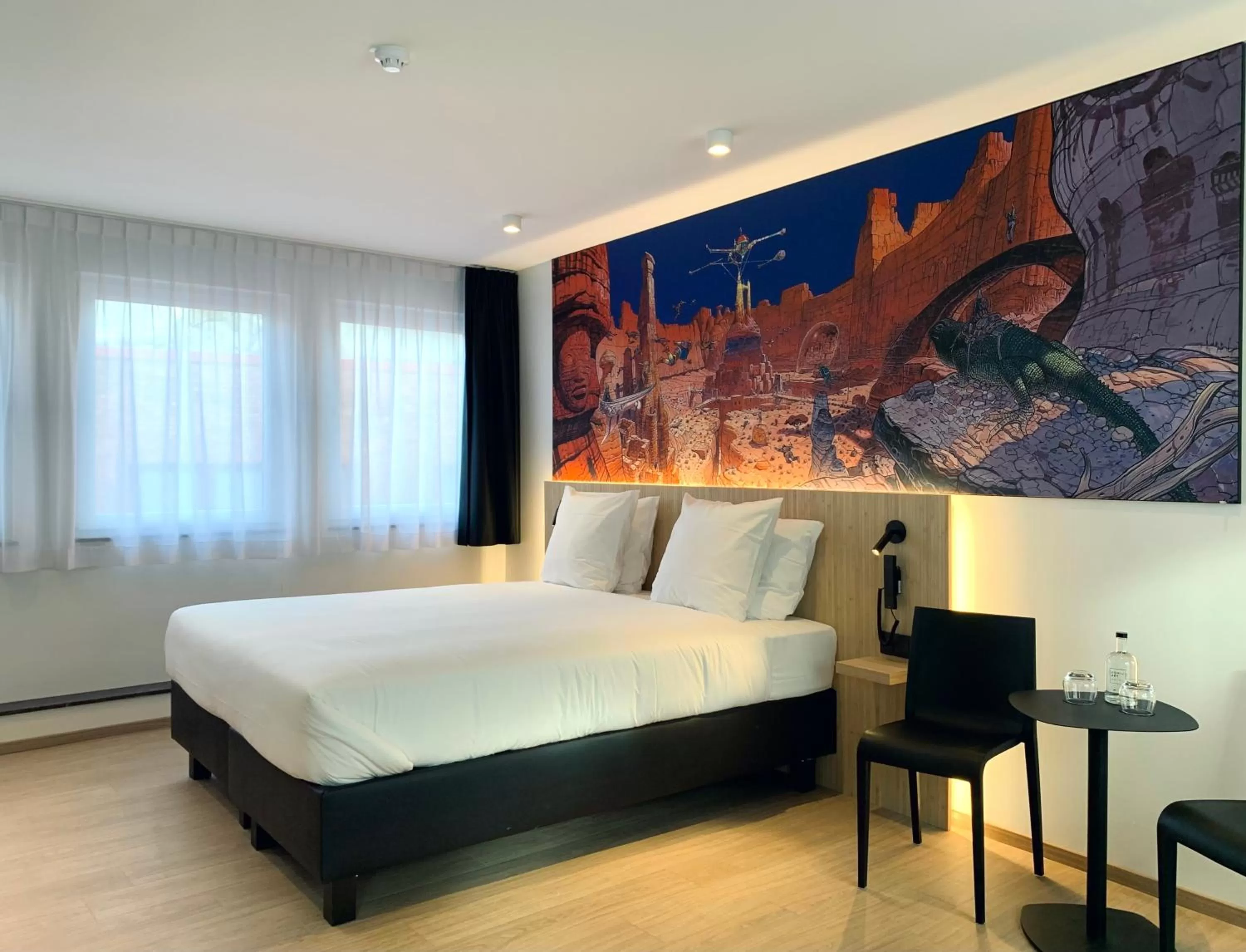 Balcony/Terrace, Bed in Comic Art Hotel