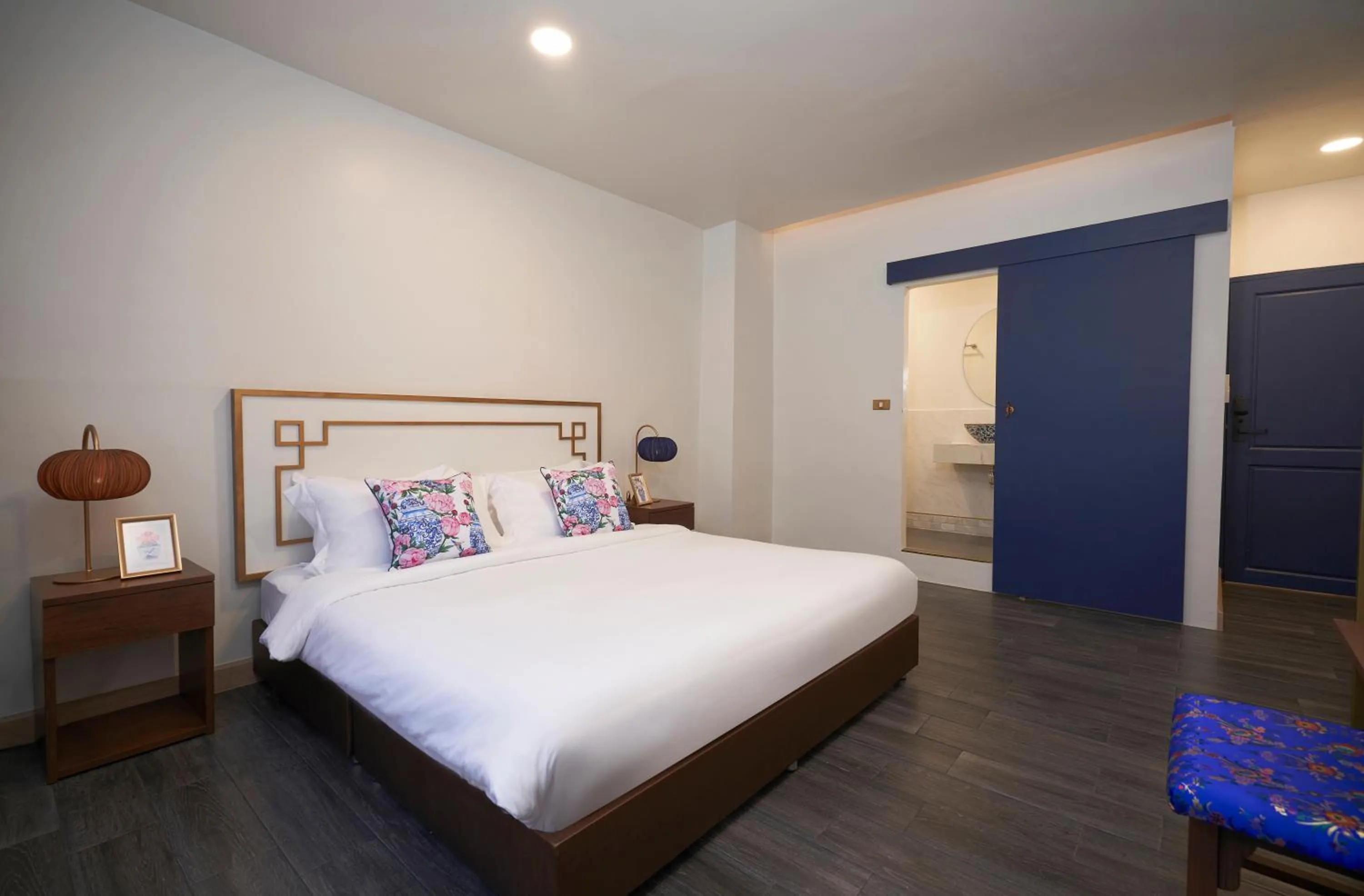 Bed in Sweet's Escape