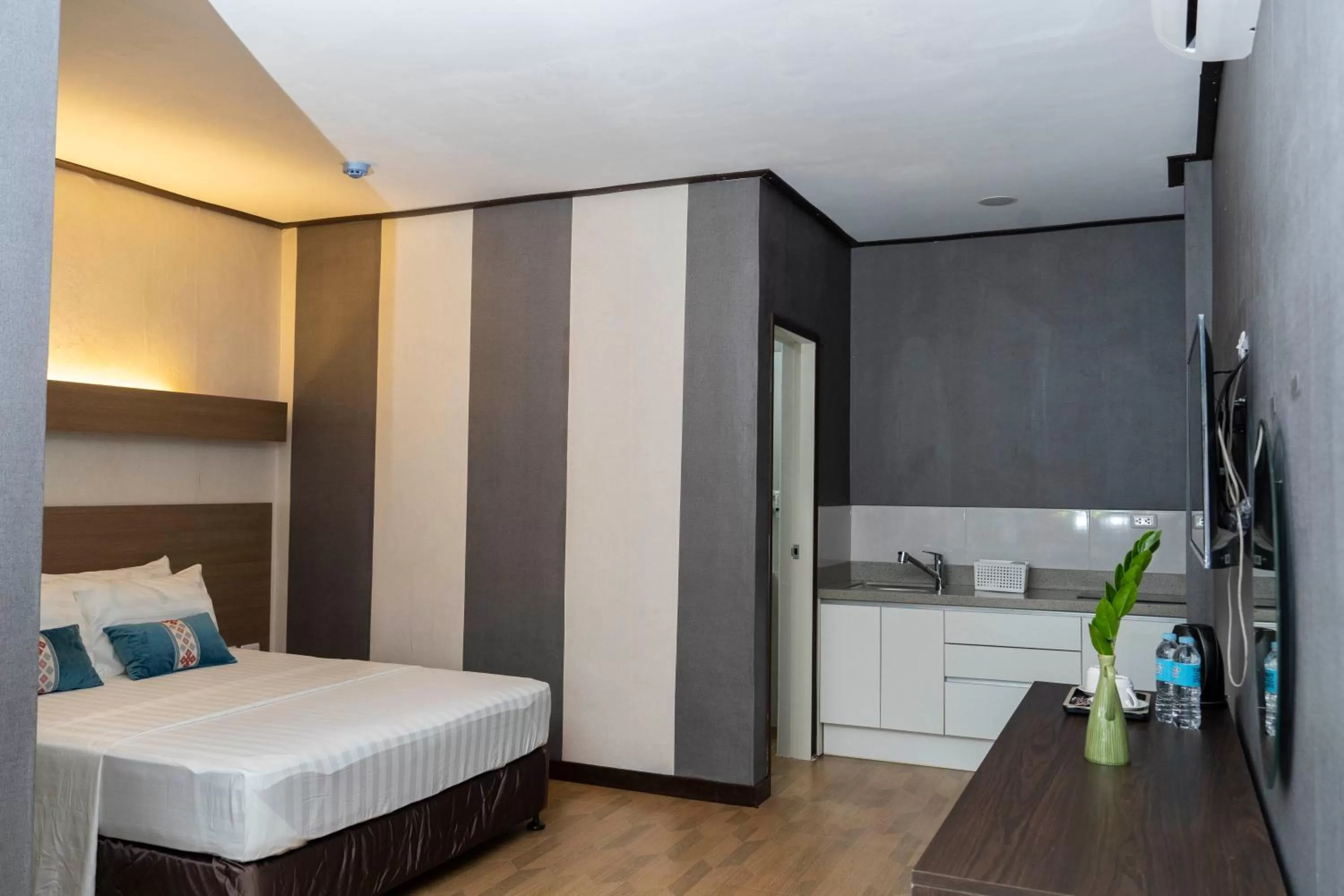 Bedroom, Bed in Espacio Resort Bohol