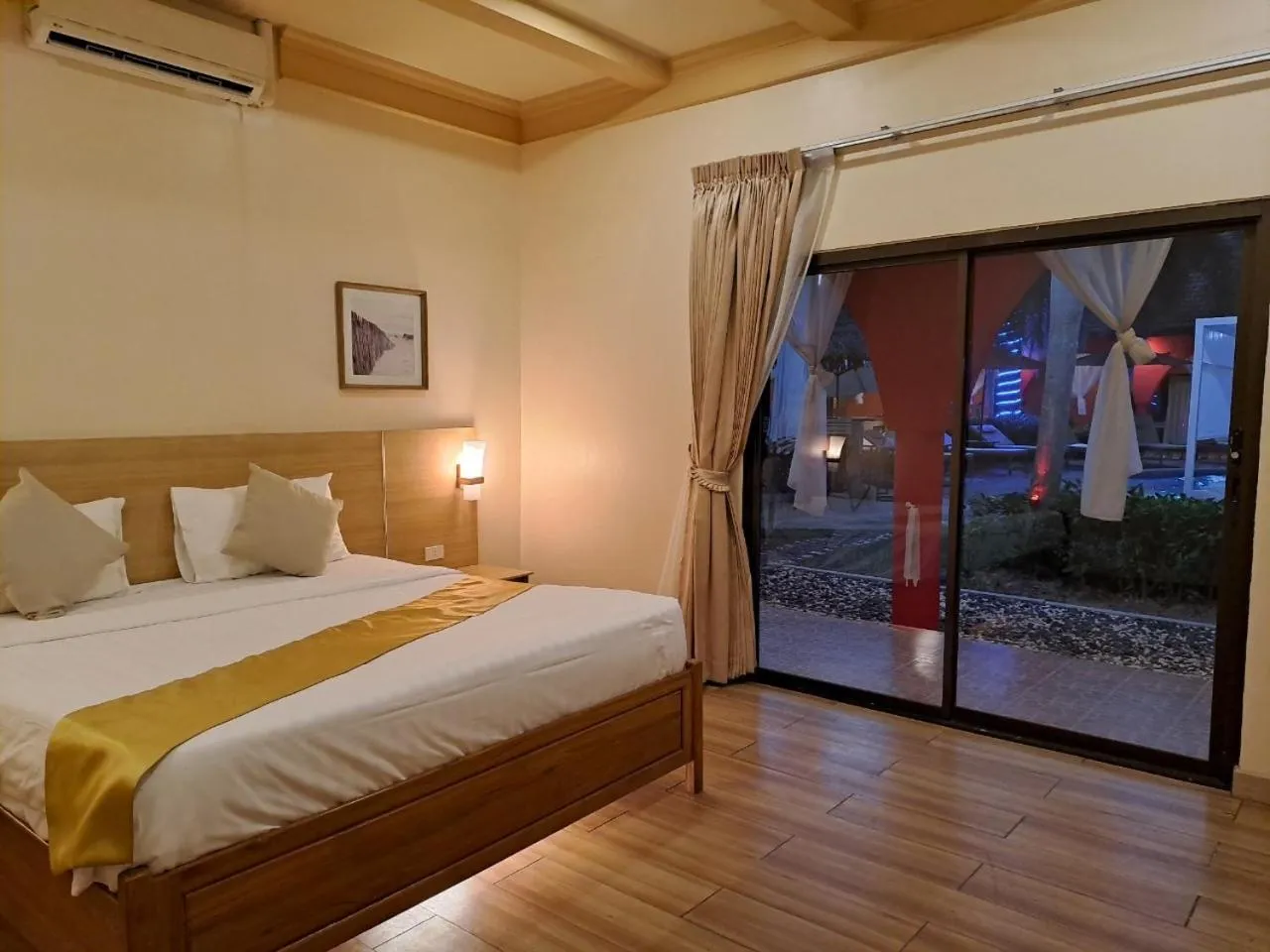 Bedroom, Bed in PM Lake Mabprachan Pattaya