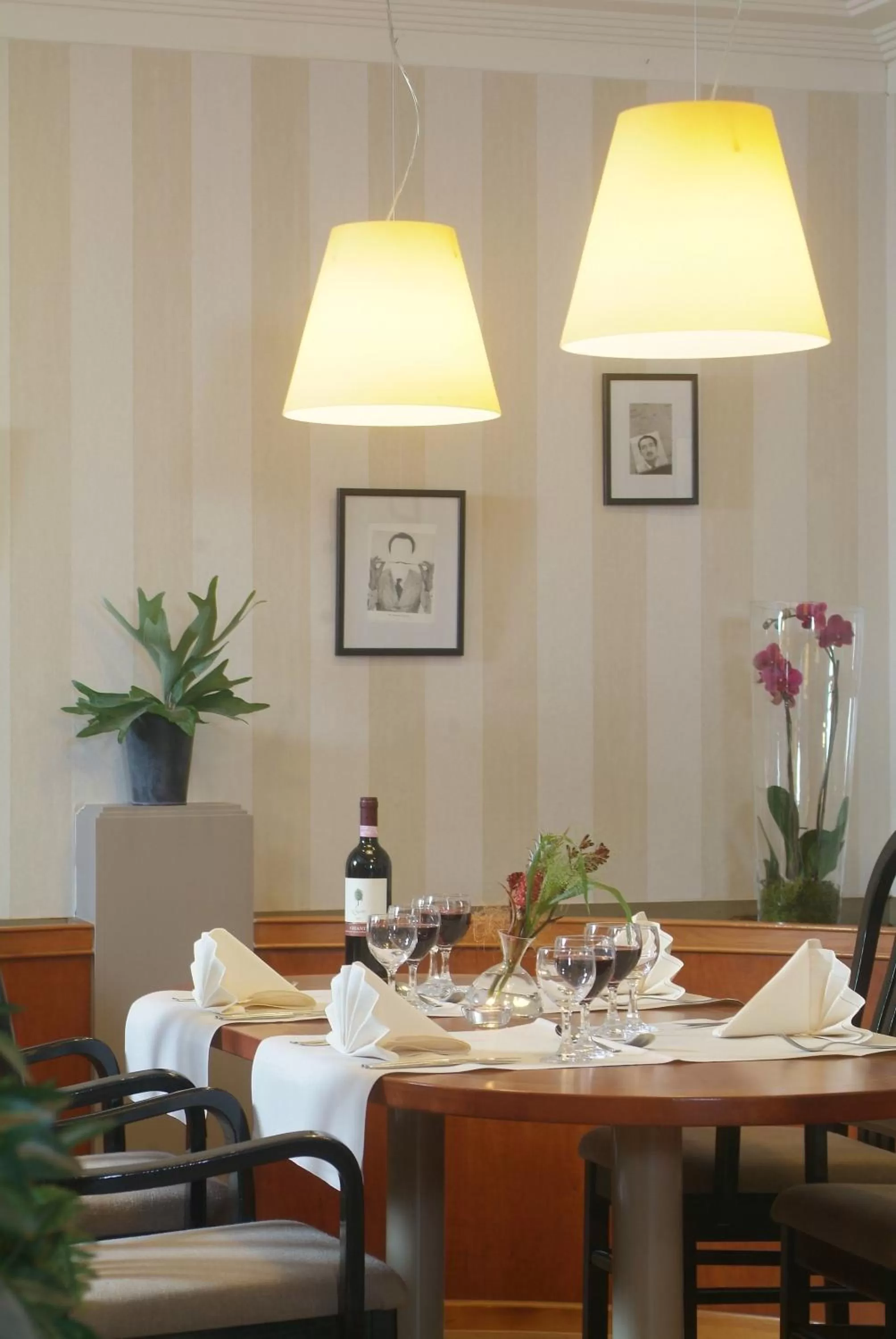 Restaurant/places to eat in Castelnou Aparthotel