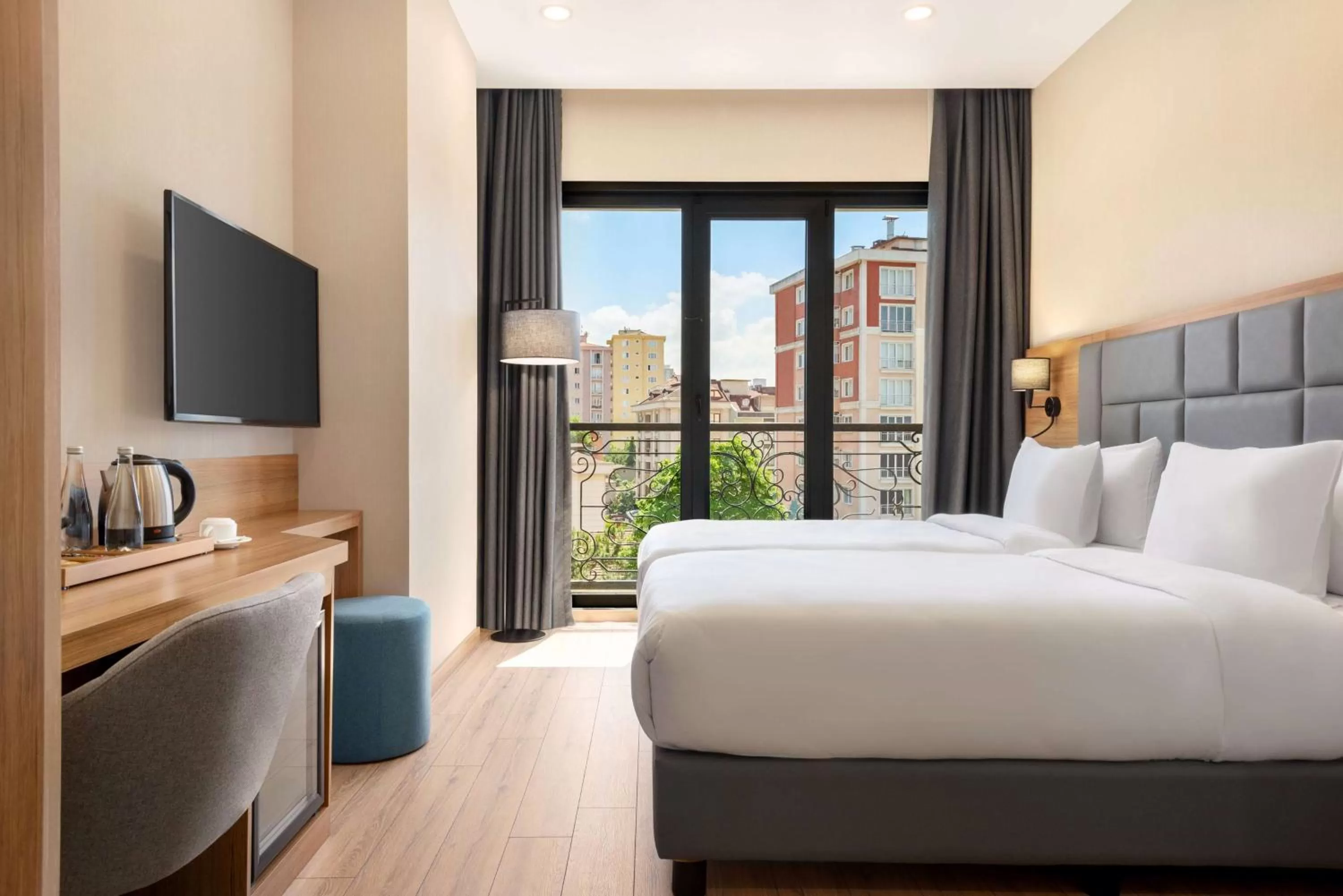 Photo of the whole room, Bed in Tryp by Wyndham Istanbul Atasehir