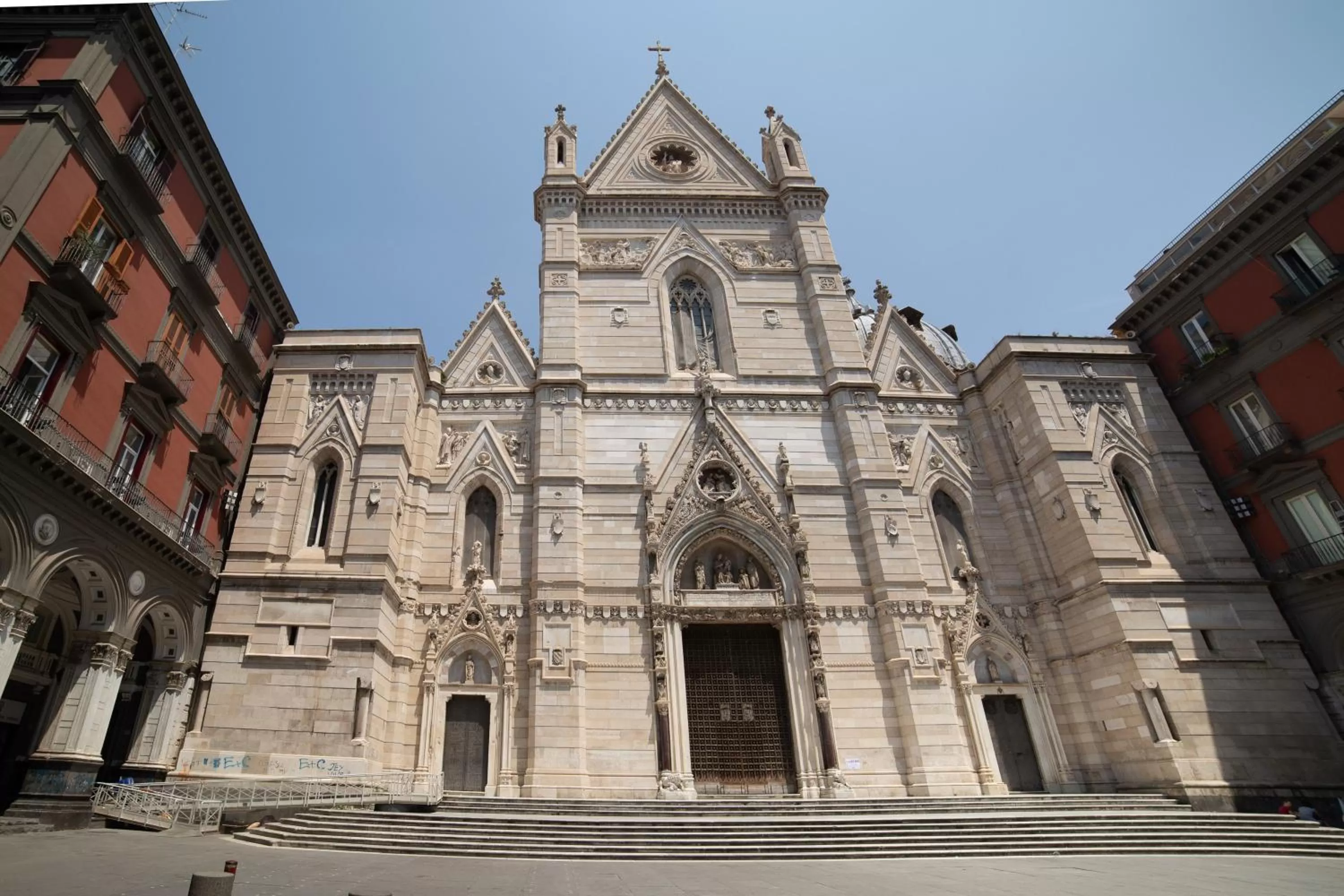 Property building in The Duomo House by House In Naples