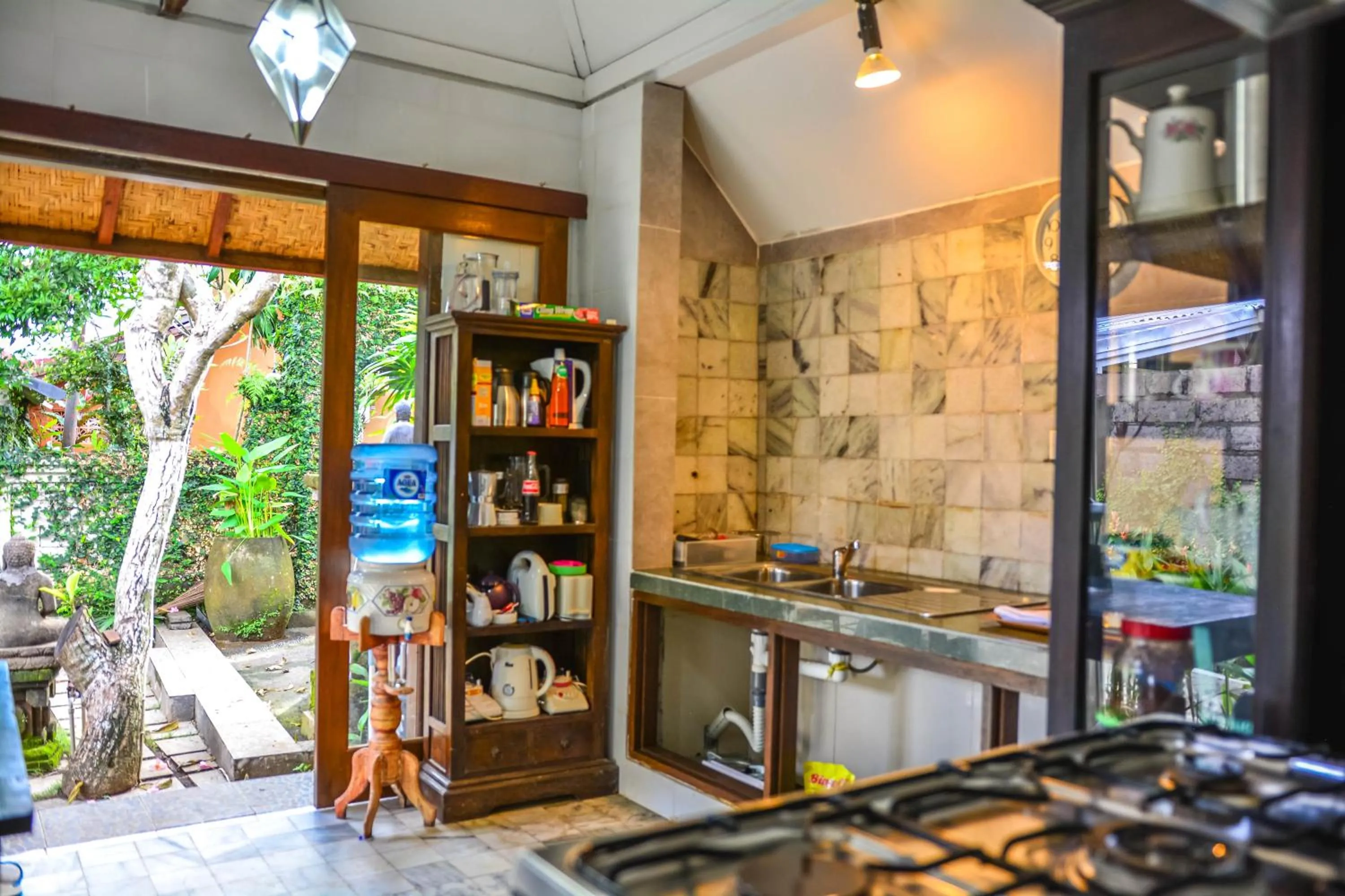 Communal kitchen in Griya Sriwedari