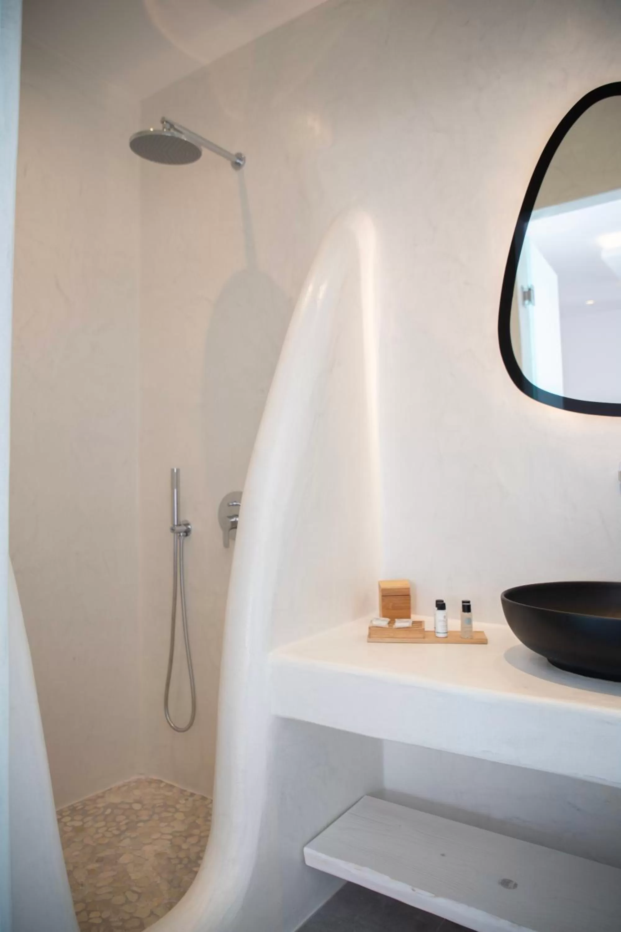 Caldera Cliff Illusion