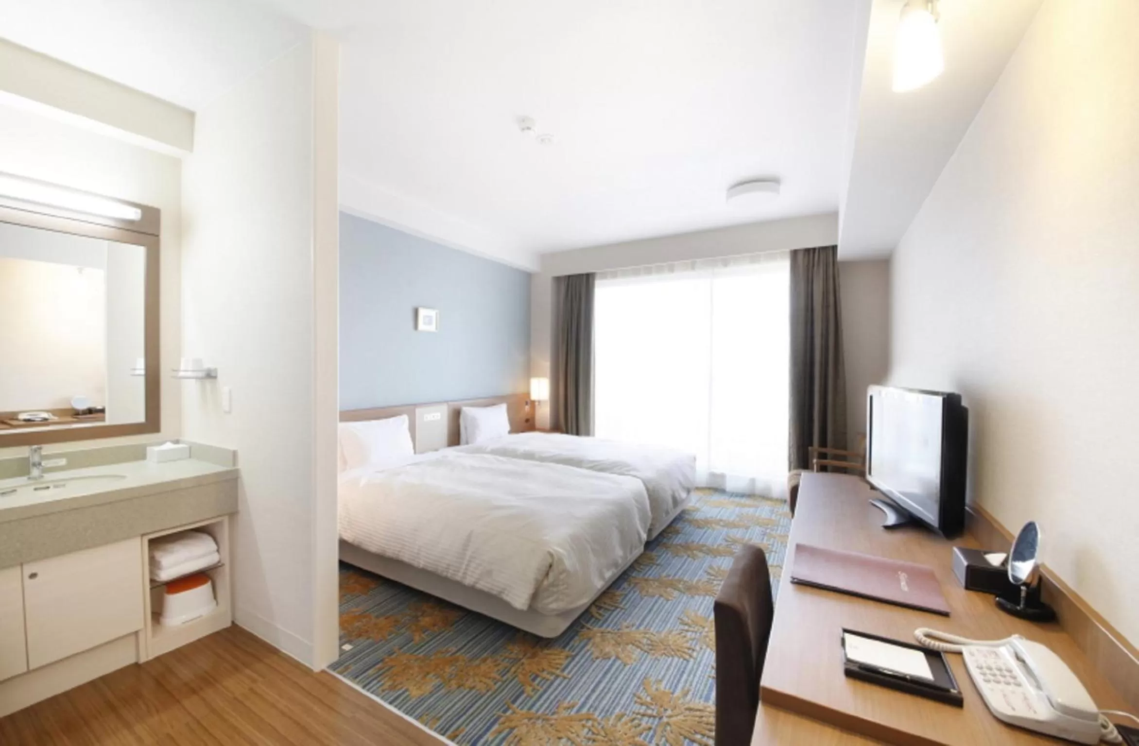 TV and multimedia, Bed in Vessel Hotel Campana Okinawa