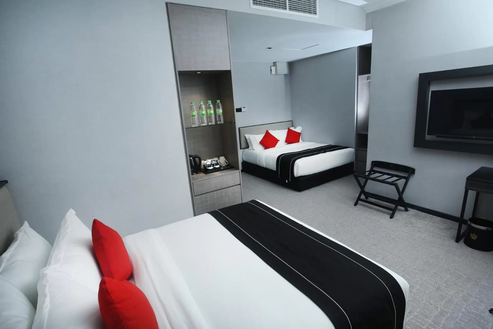 Deluxe Family Room in Stanton Hotel