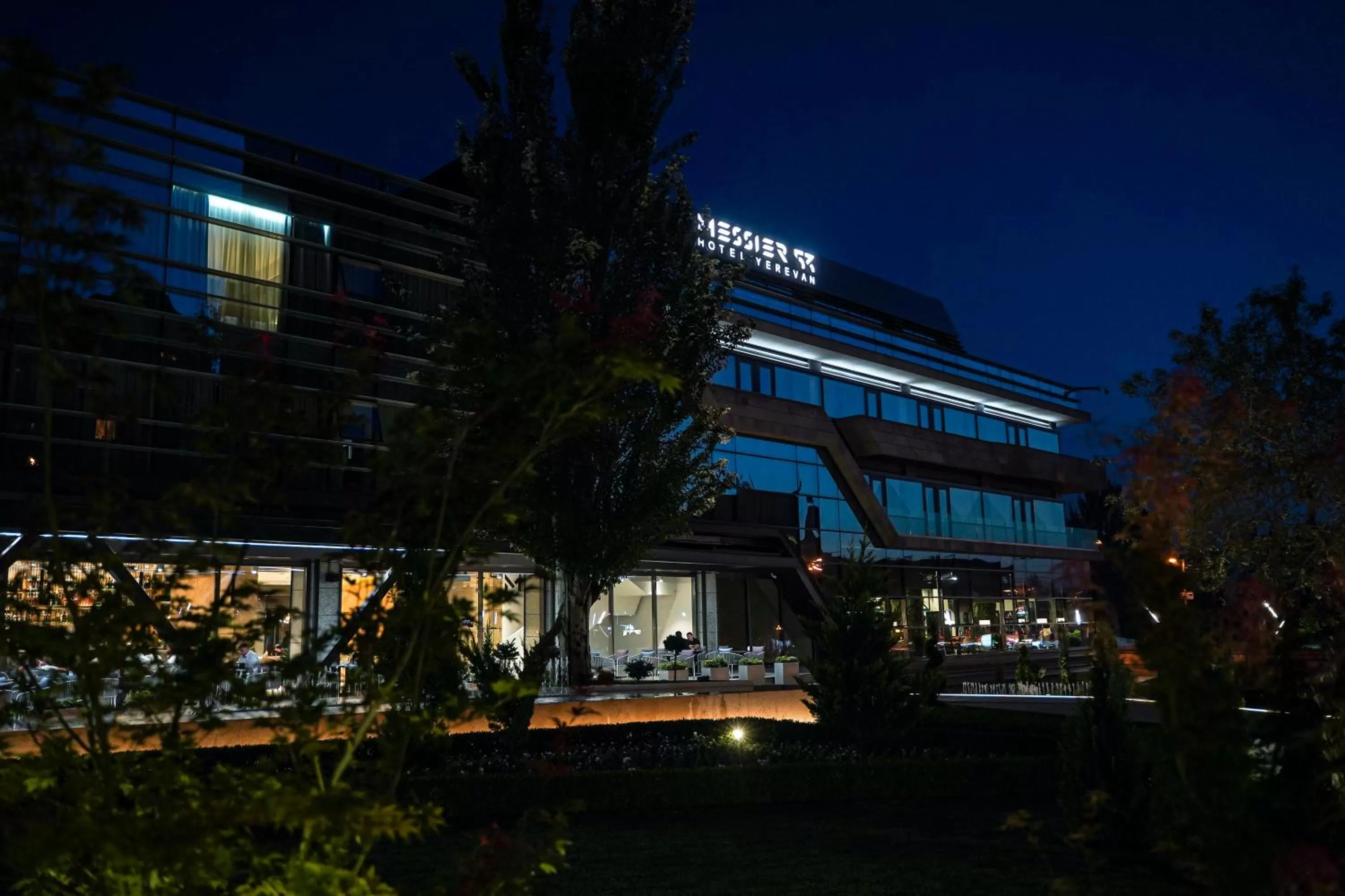 Facade/entrance in Messier 53 Hotel Yerevan