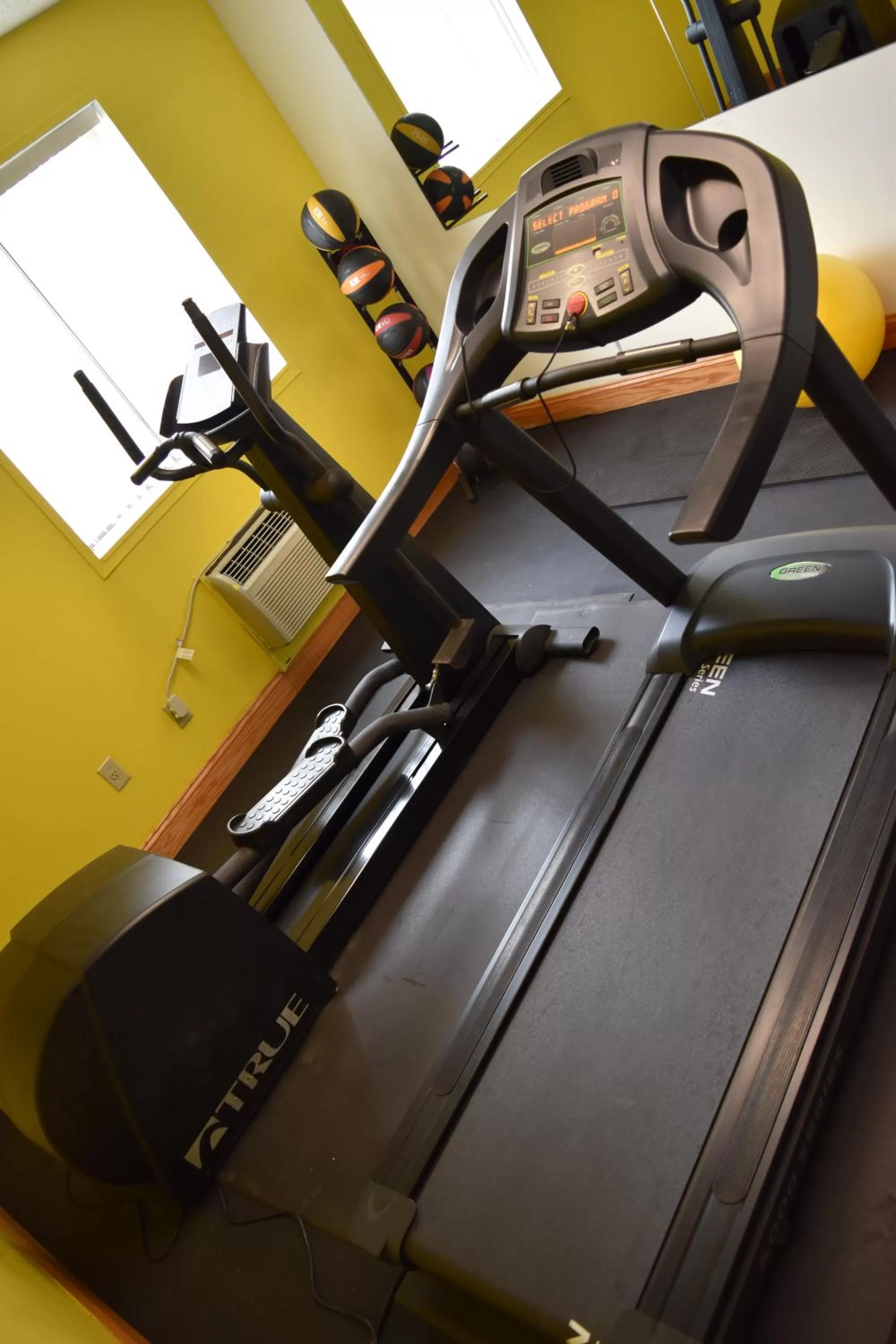 Fitness centre/facilities in Days Inn by Wyndham Grand Island