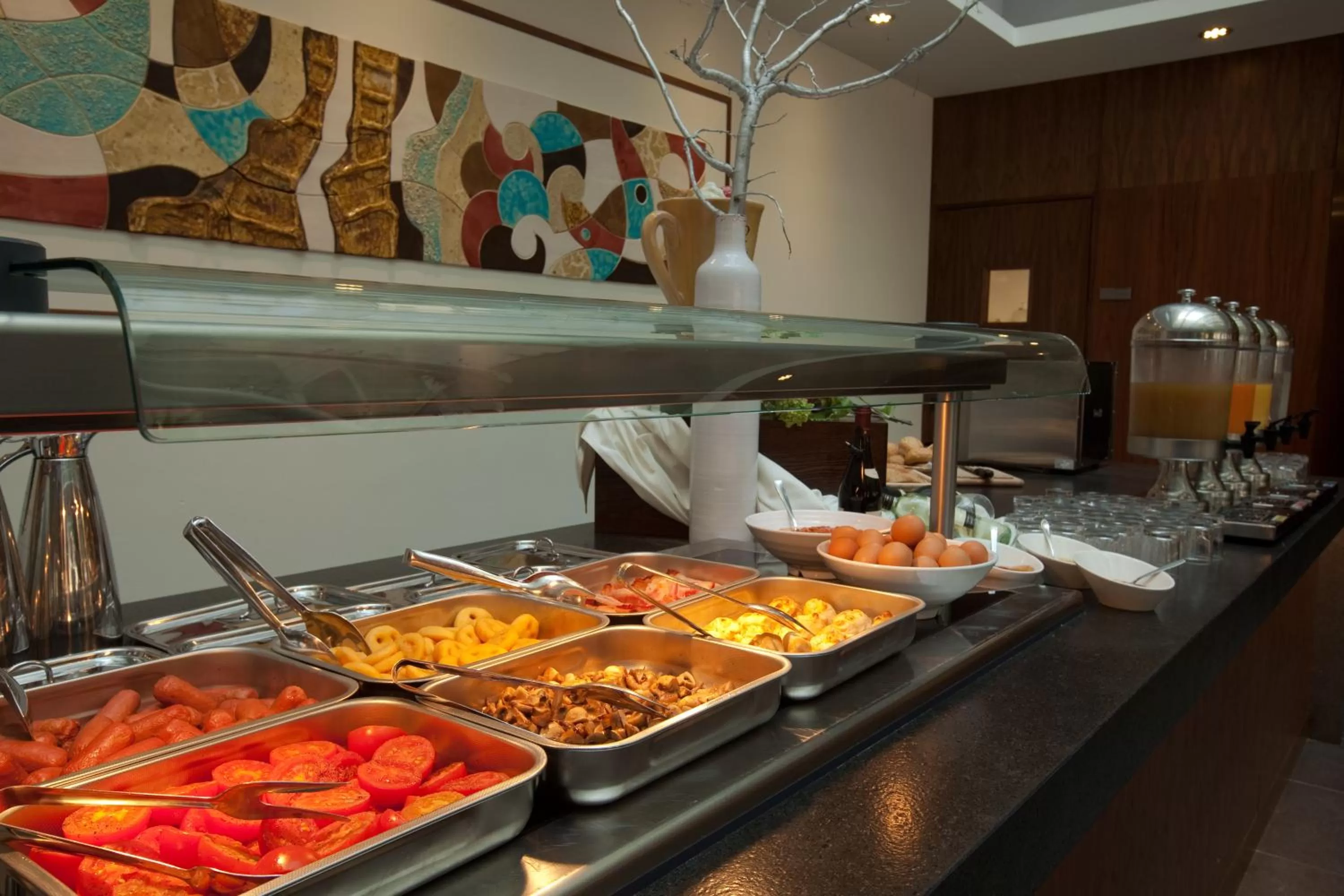 Restaurant/places to eat in The George, Urban Boutique Hotel