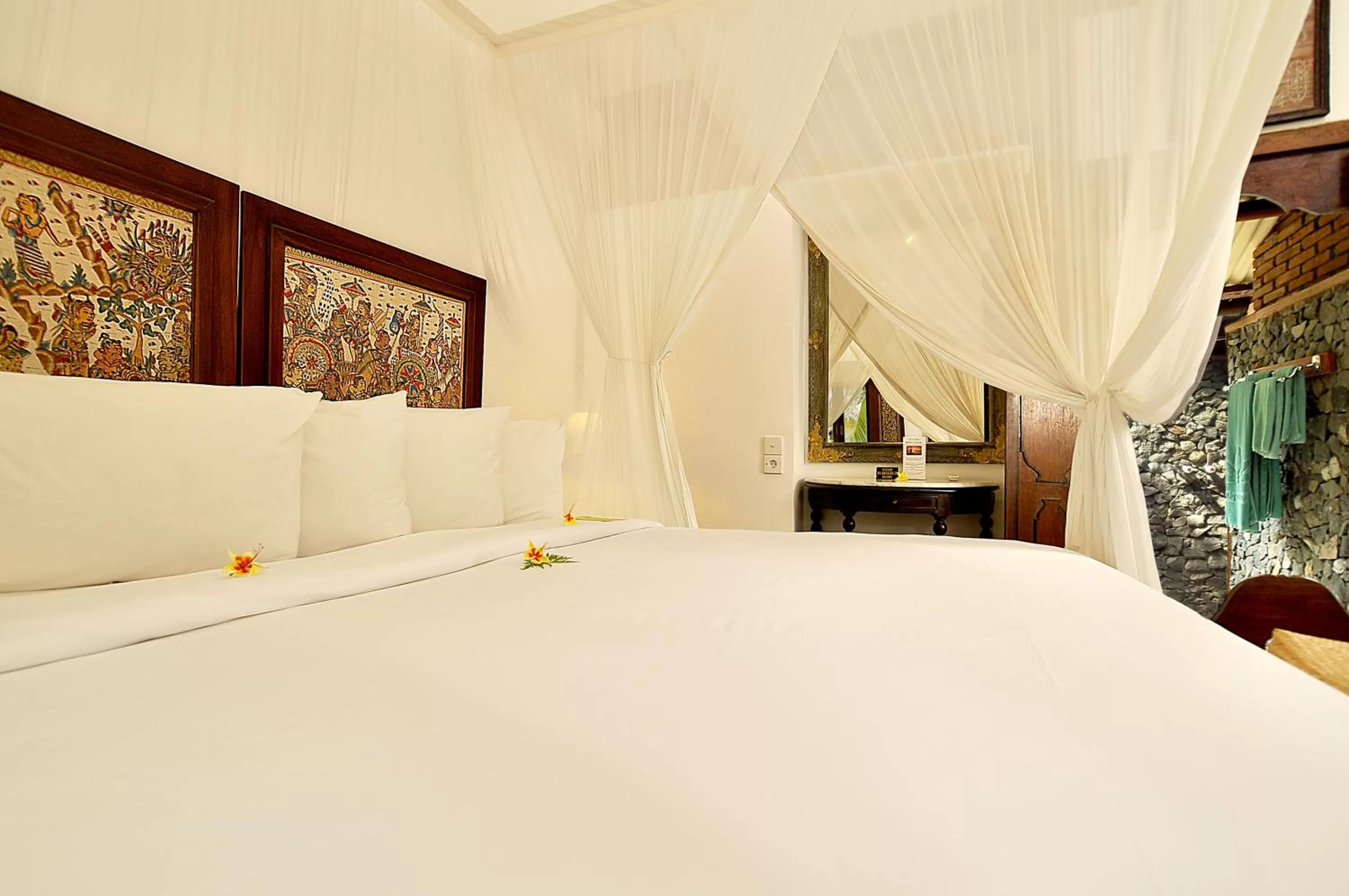 Bedroom, Bed in Puri Mas Boutique Resort & Spa