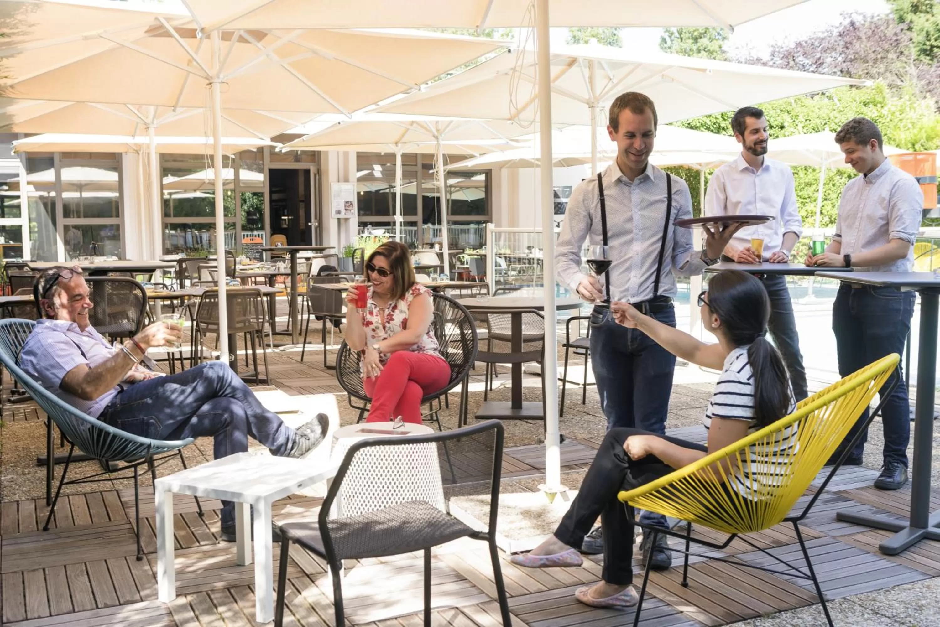 Patio in Mercure Paris Sud Les Ulis-Courtaboeuf
