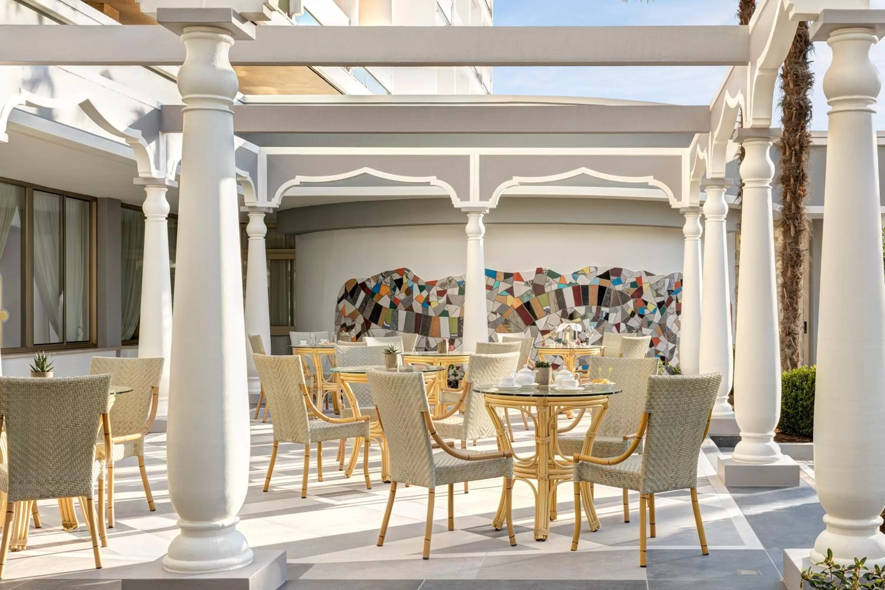 Property building in Hotel Metropole