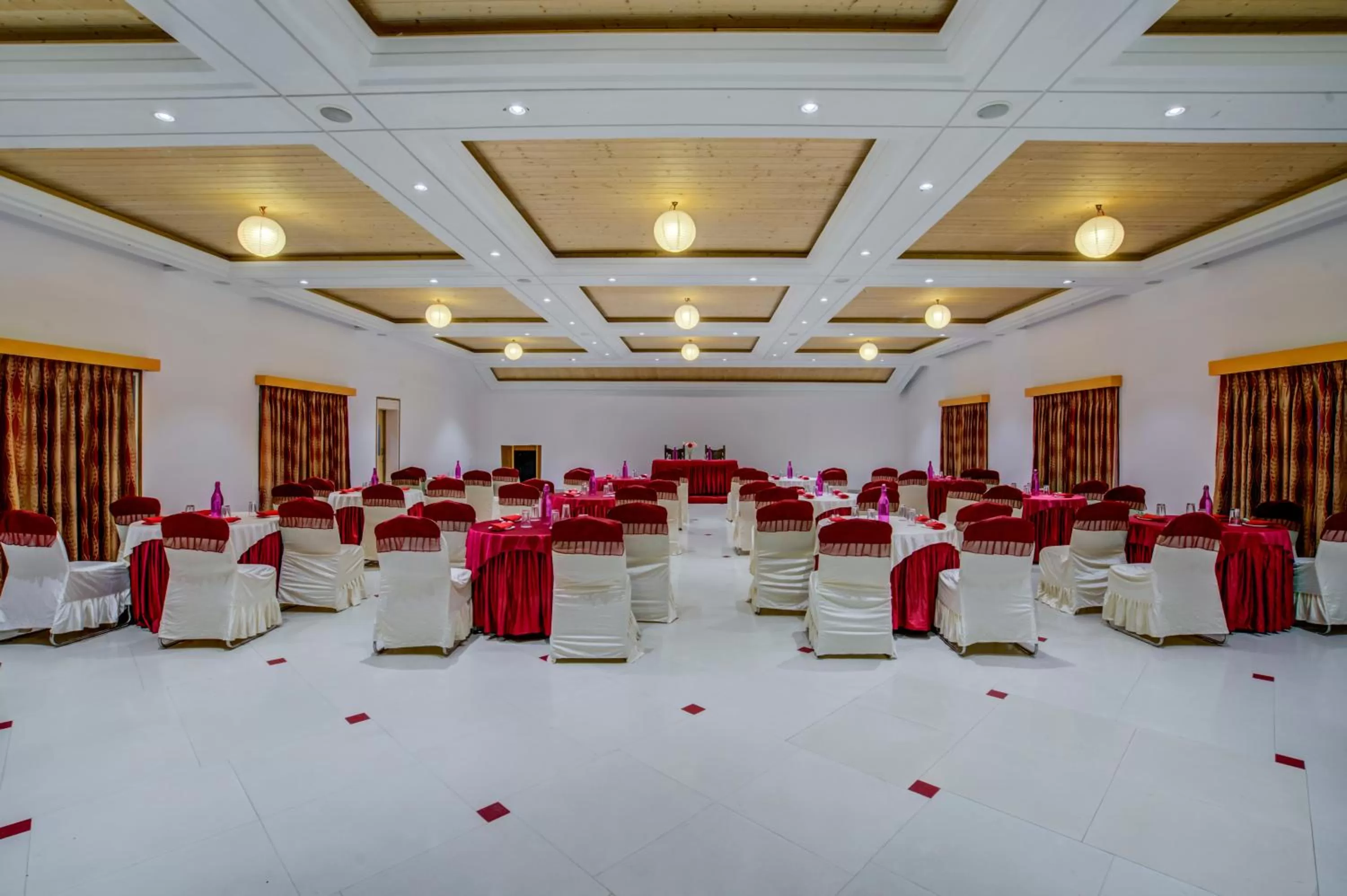 Business facilities in Mount Conifer Suites & Spa