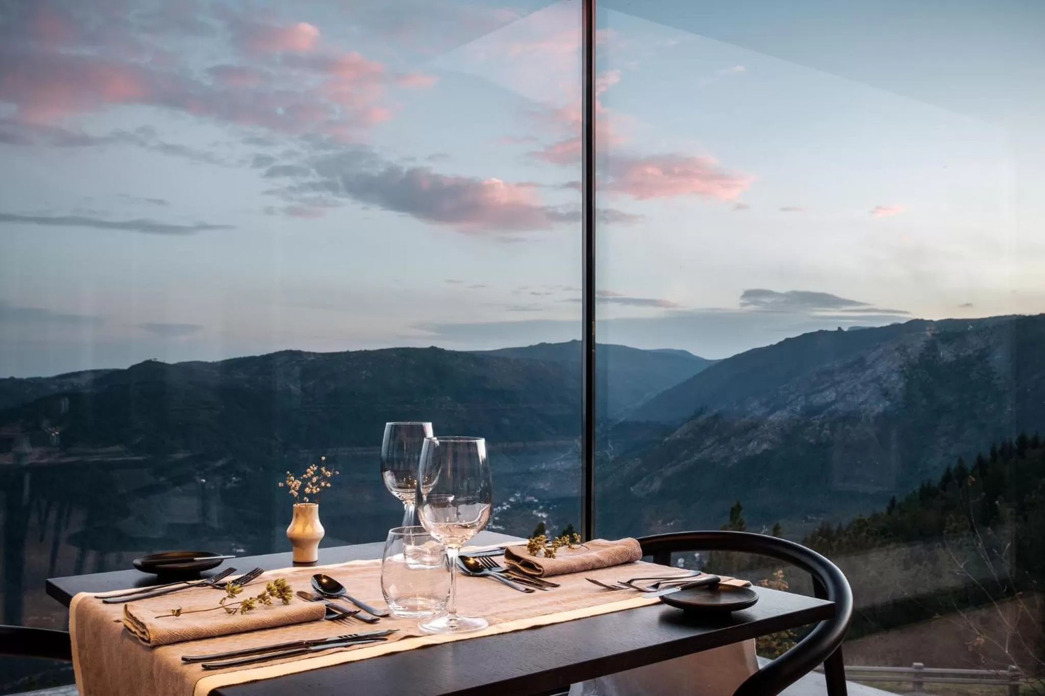 Restaurant/places to eat in Casa de São Lourenço - Burel Panorama Hotel - member of Relais & Châteaux