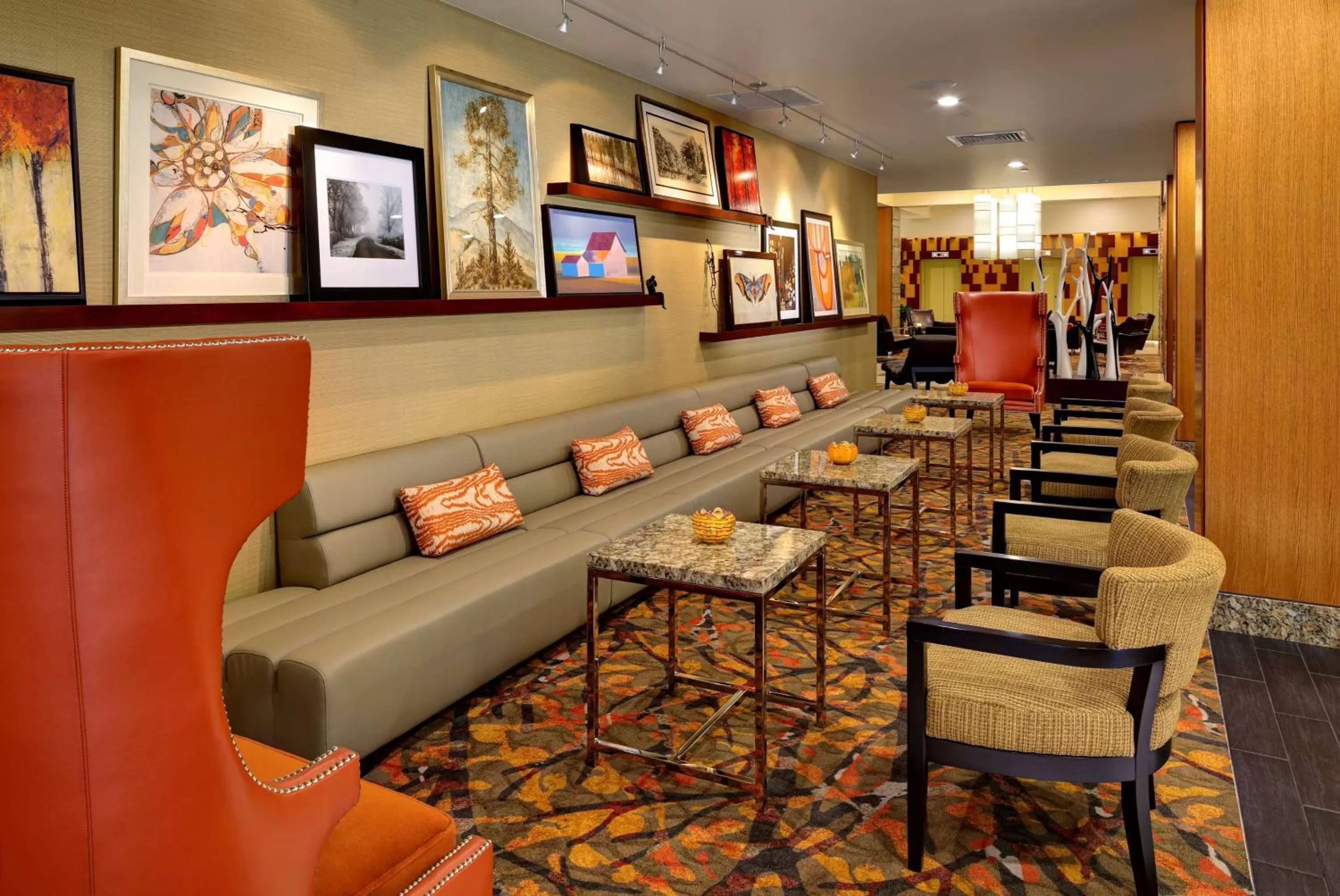 Lobby or reception in DoubleTree by Hilton Hotel St. Louis - Chesterfield