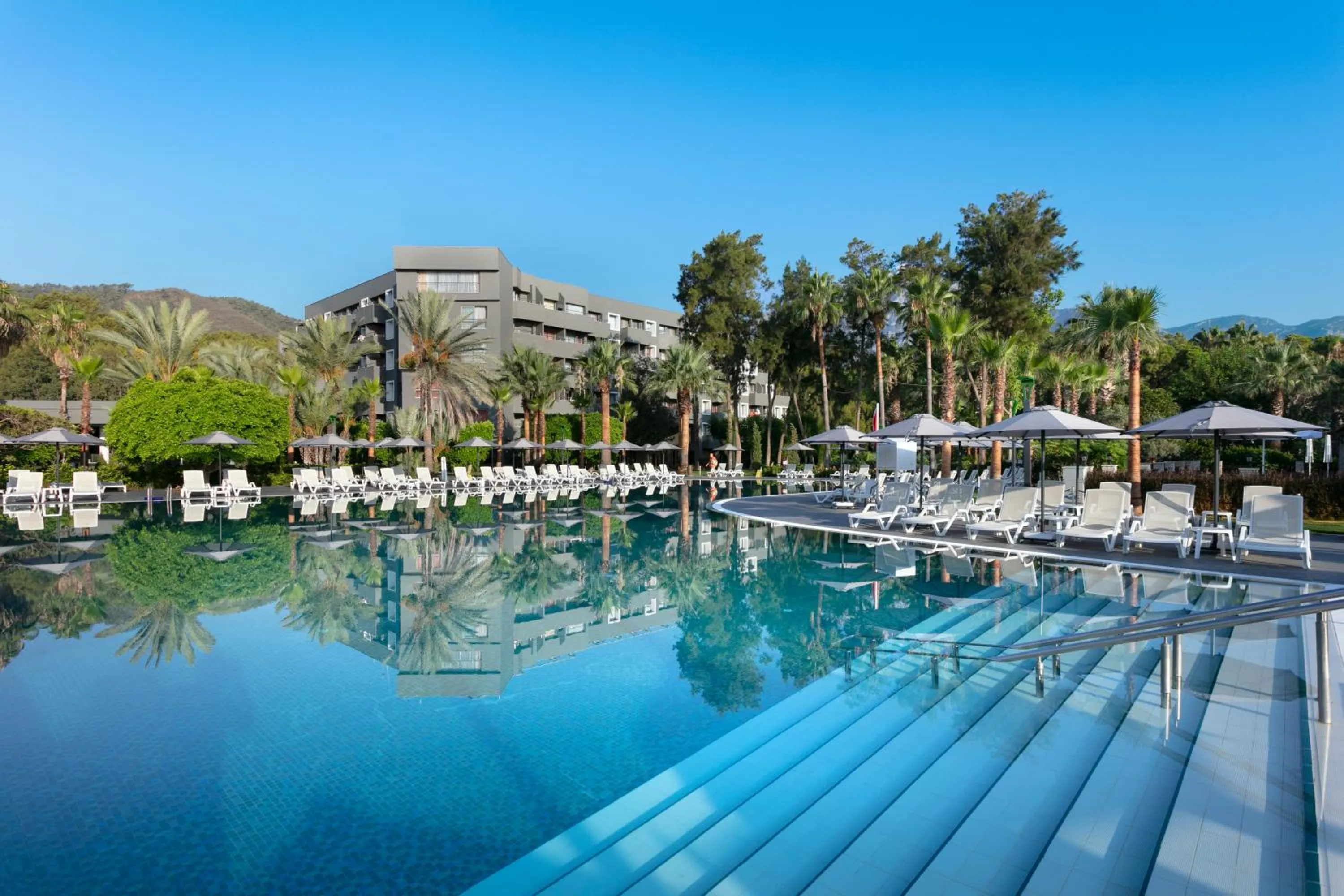 Swimming pool in Mövenpick Resort Antalya Tekirova - Ultra All Inclusive