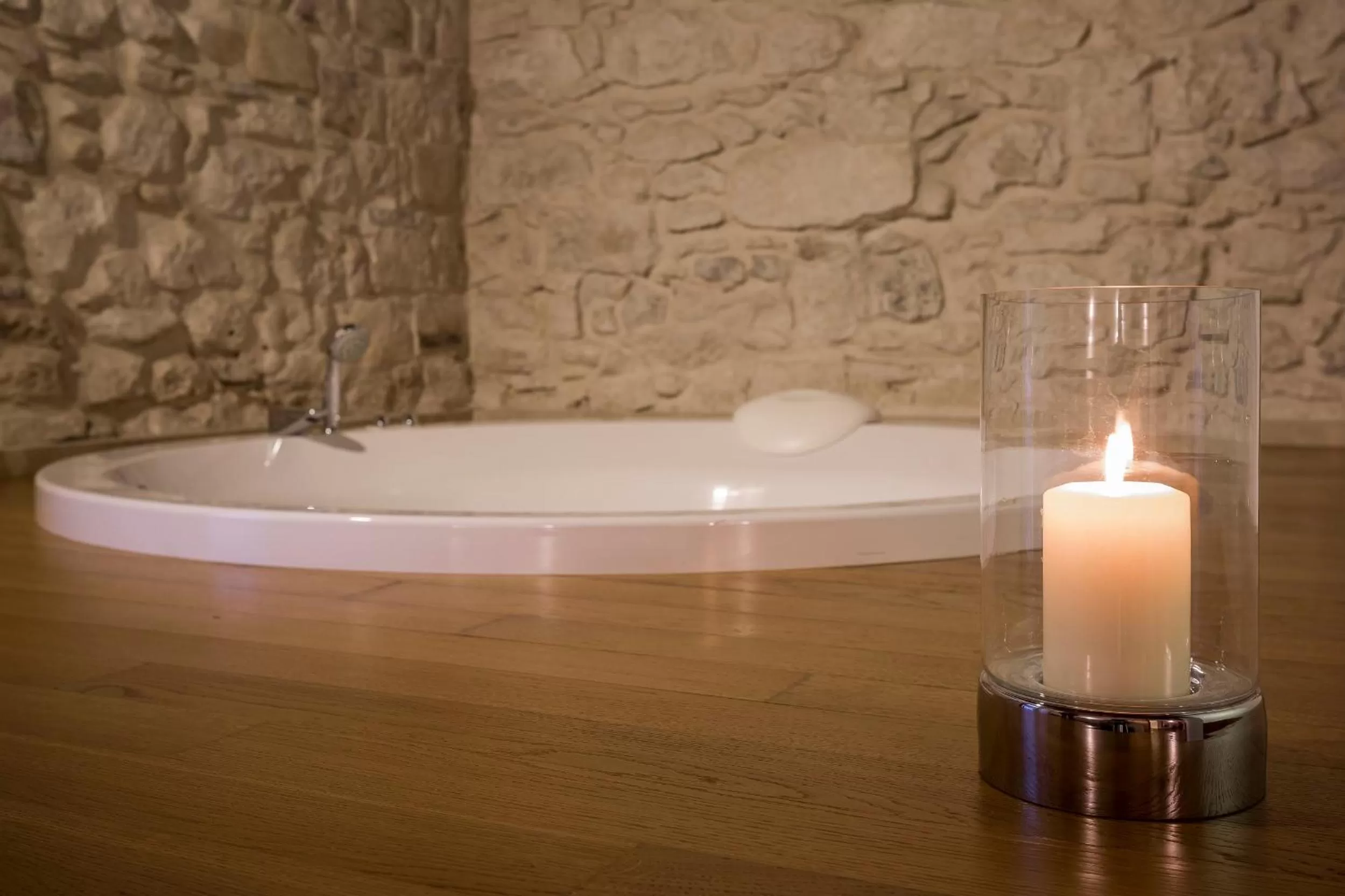 Hot Tub in Hotel Villa Carlotta