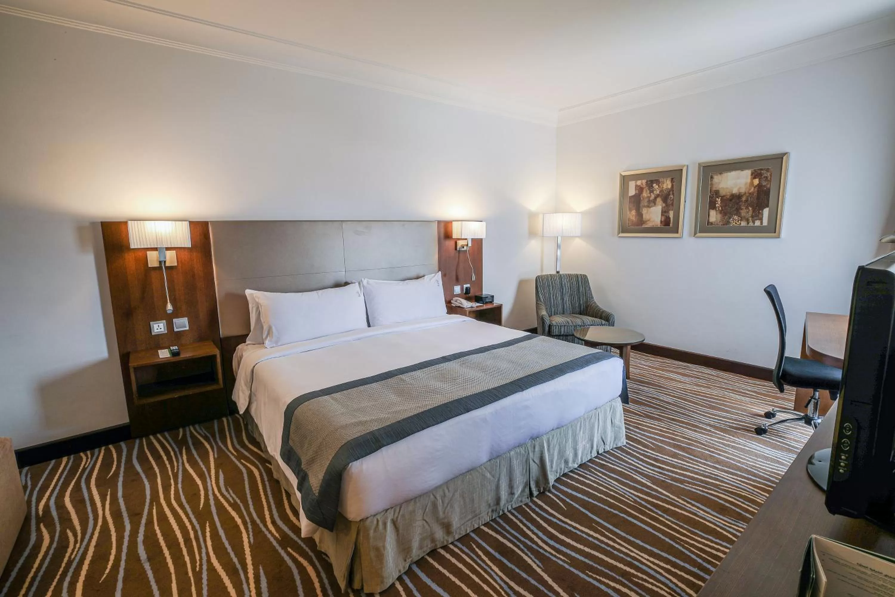 Bedroom, Bed in Copthorne Downtown by Millennium