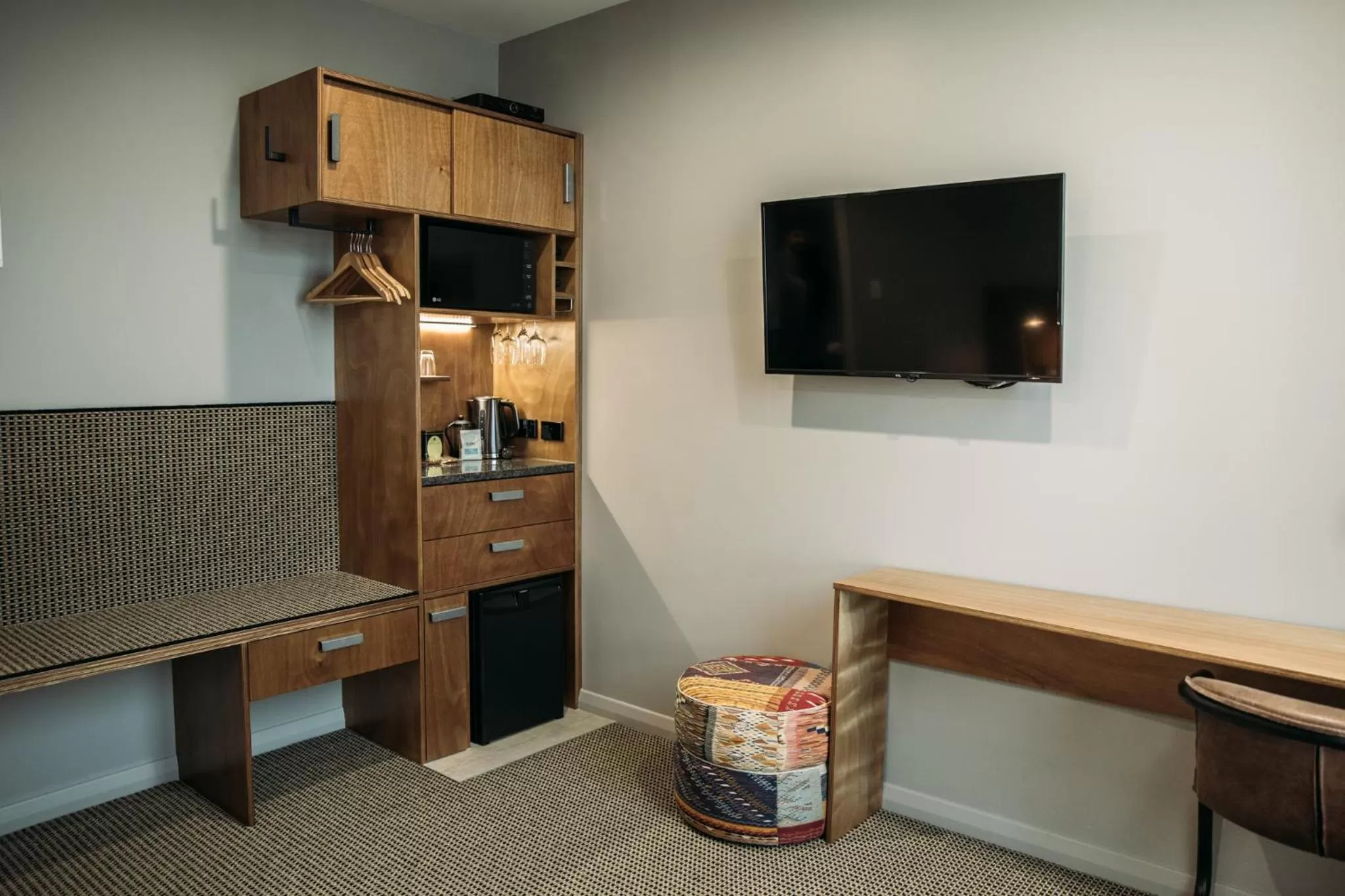 TV and multimedia in King and Queen Hotel Suites