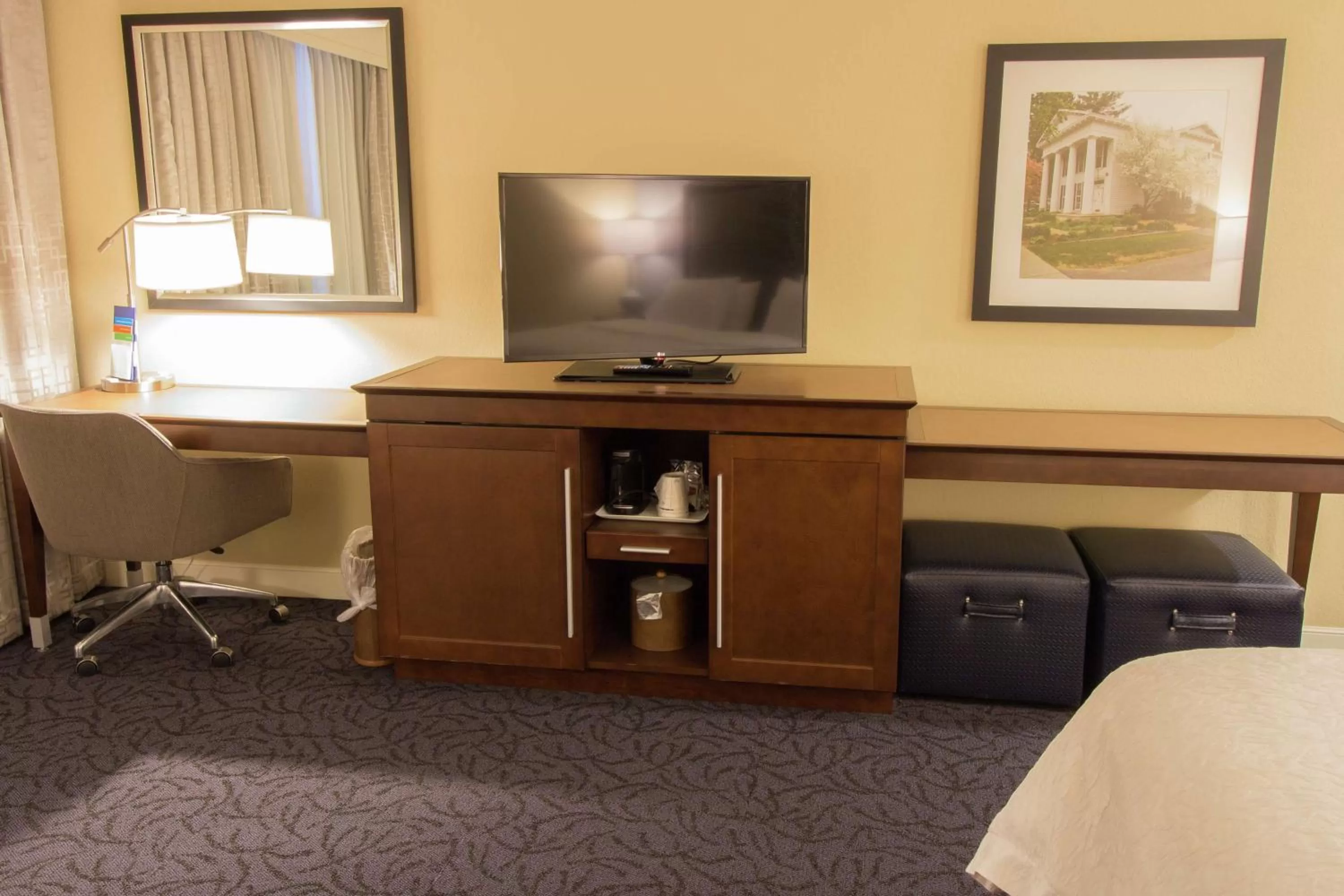 Bedroom, Bed in Hampton Inn & Suites Cazenovia, NY