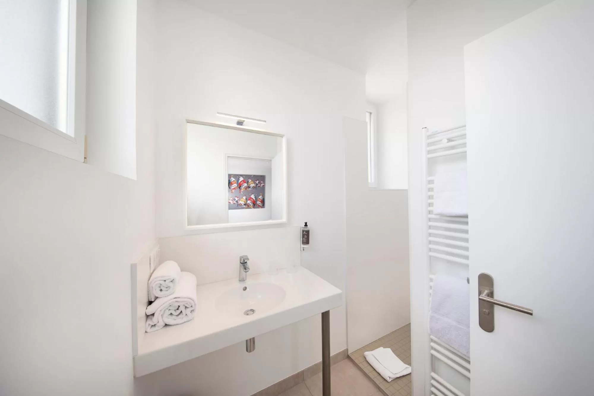 Bathroom in Hotel Restaurant Spa De La Citadelle Lorient