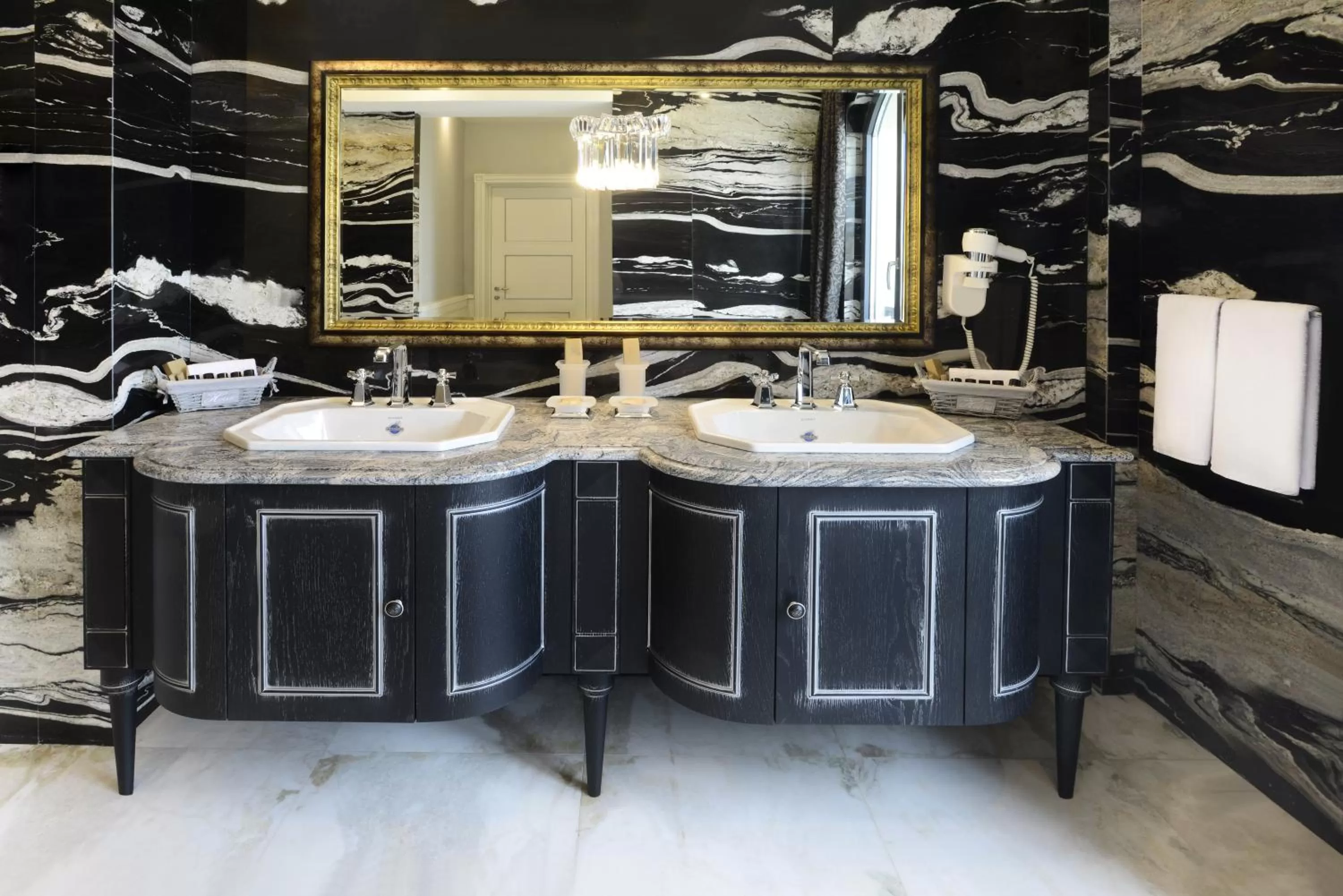 Bathroom in Ambassadori Tbilisi Hotel